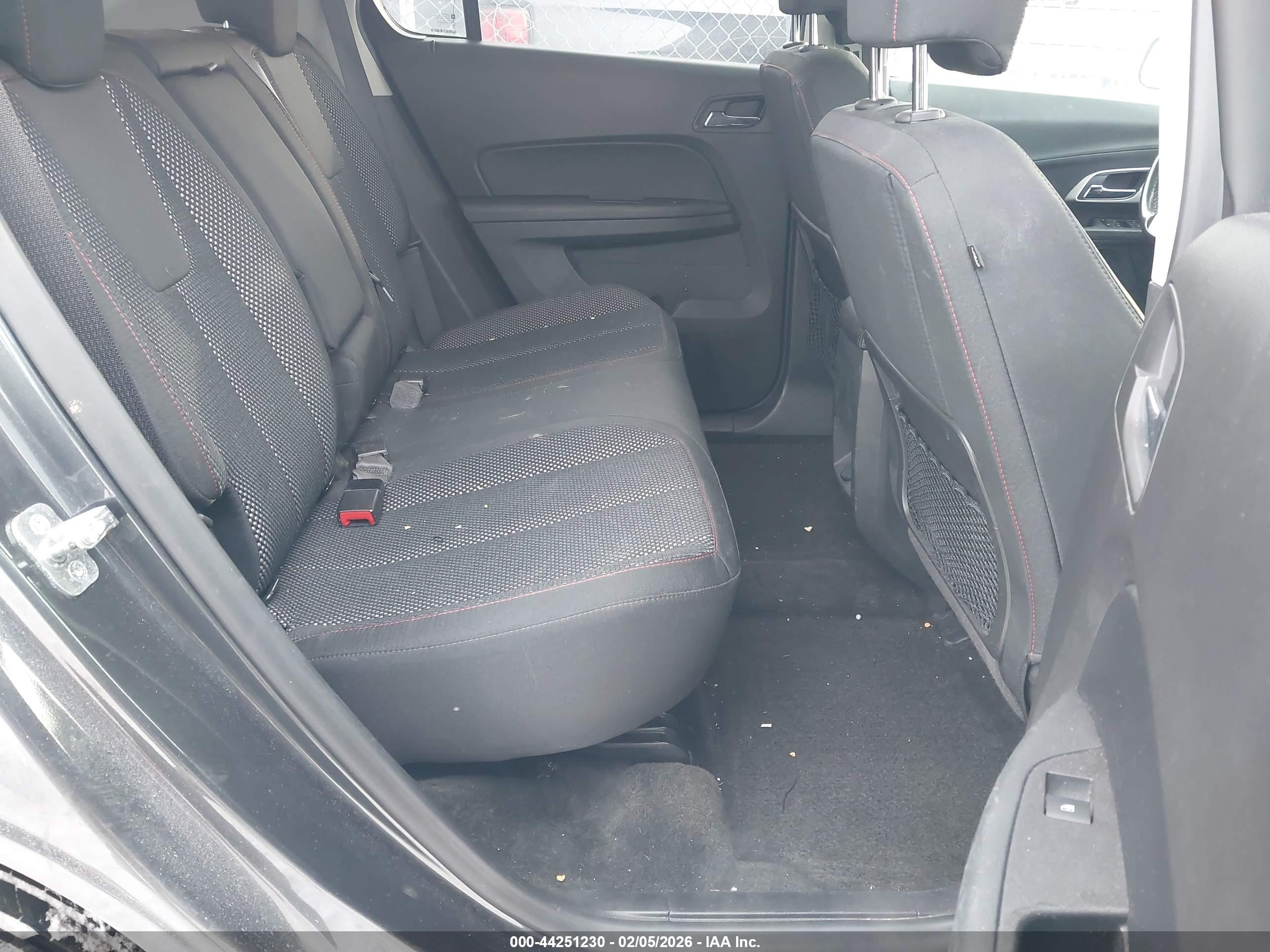 CHEVROLET EQUINOX image 8
