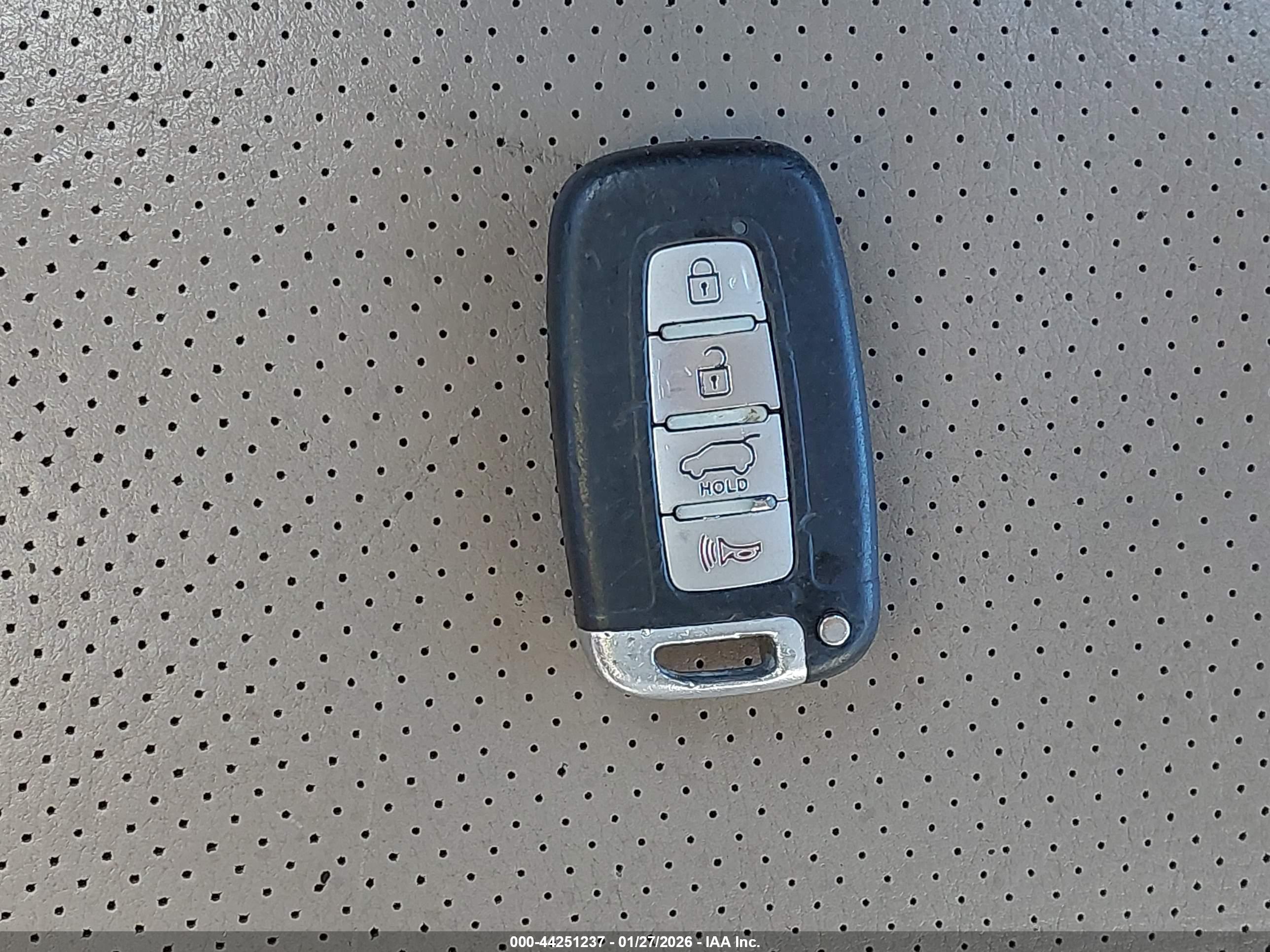 KIA SORENTO image 11