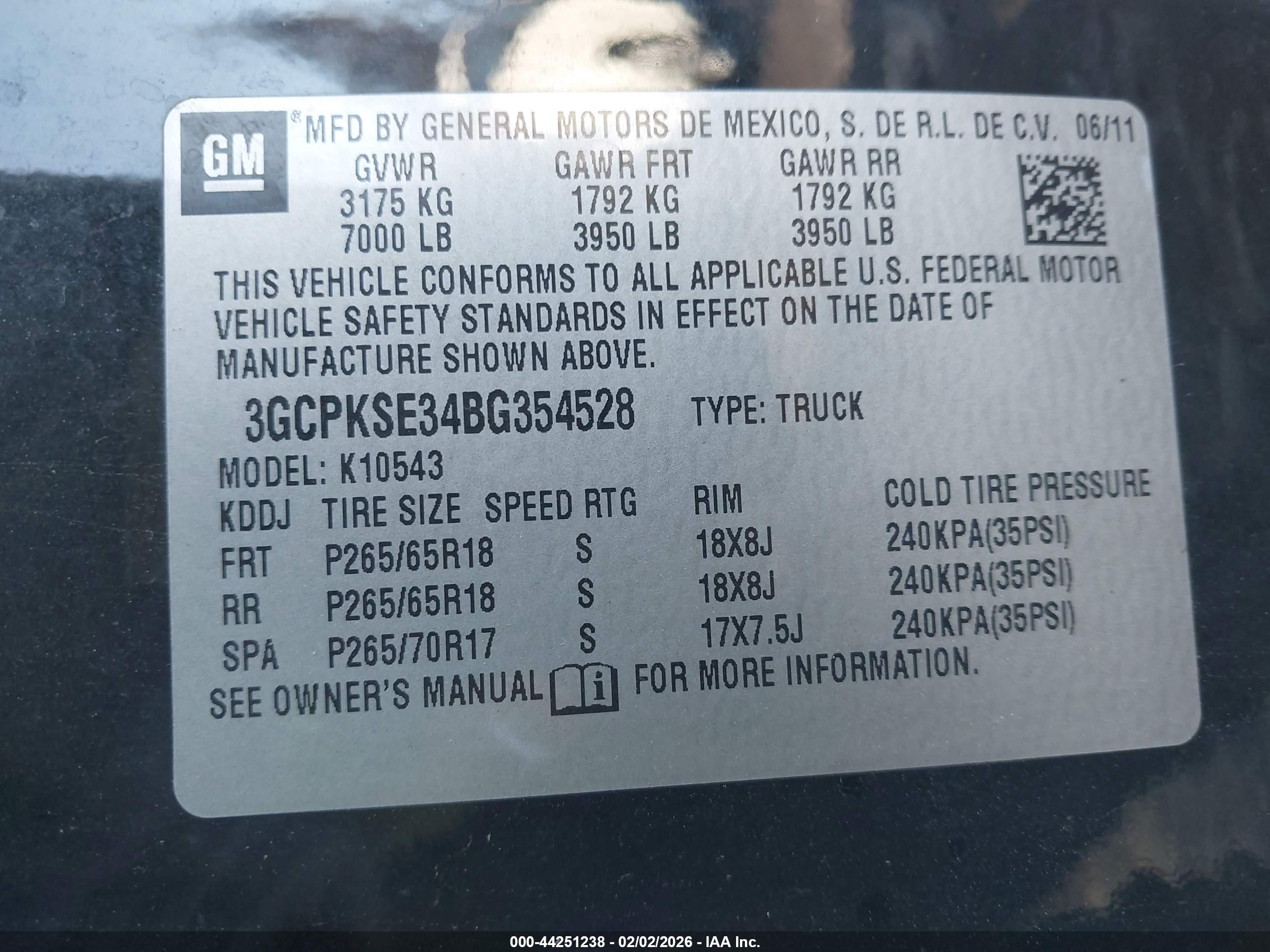 CHEVROLET SILVERADO image 9