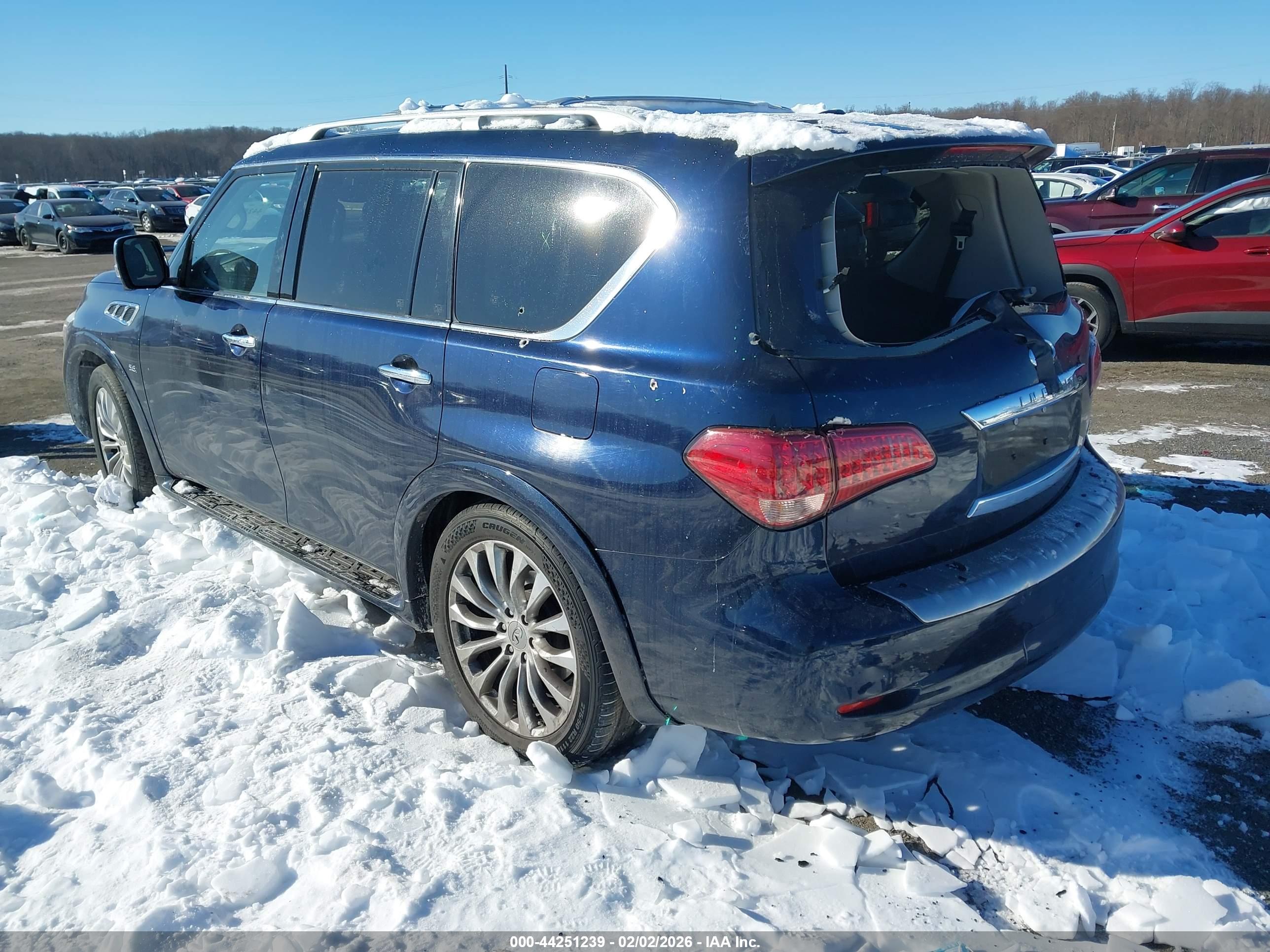 INFINITI QX80 image 3
