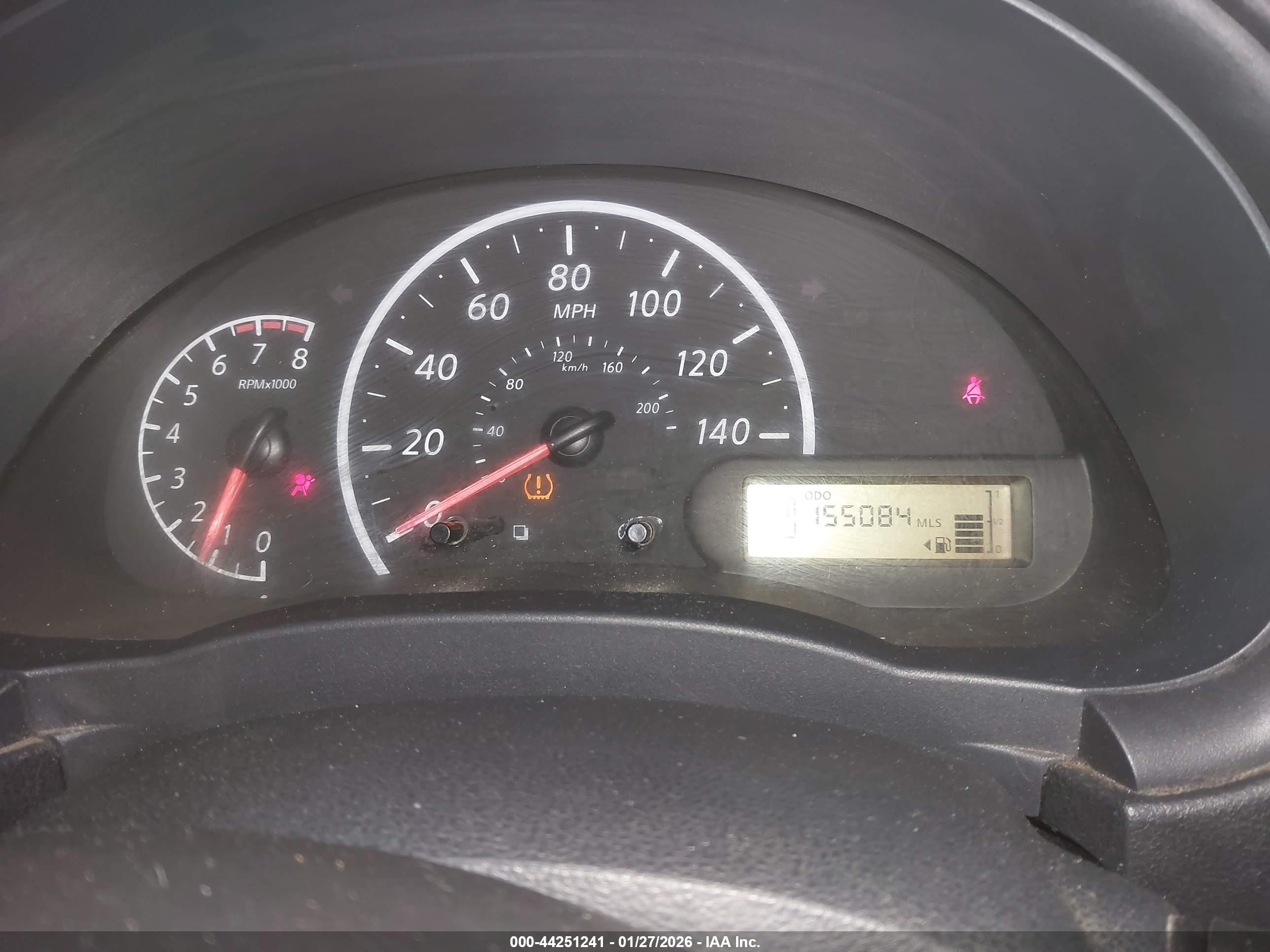 NISSAN VERSA image 7
