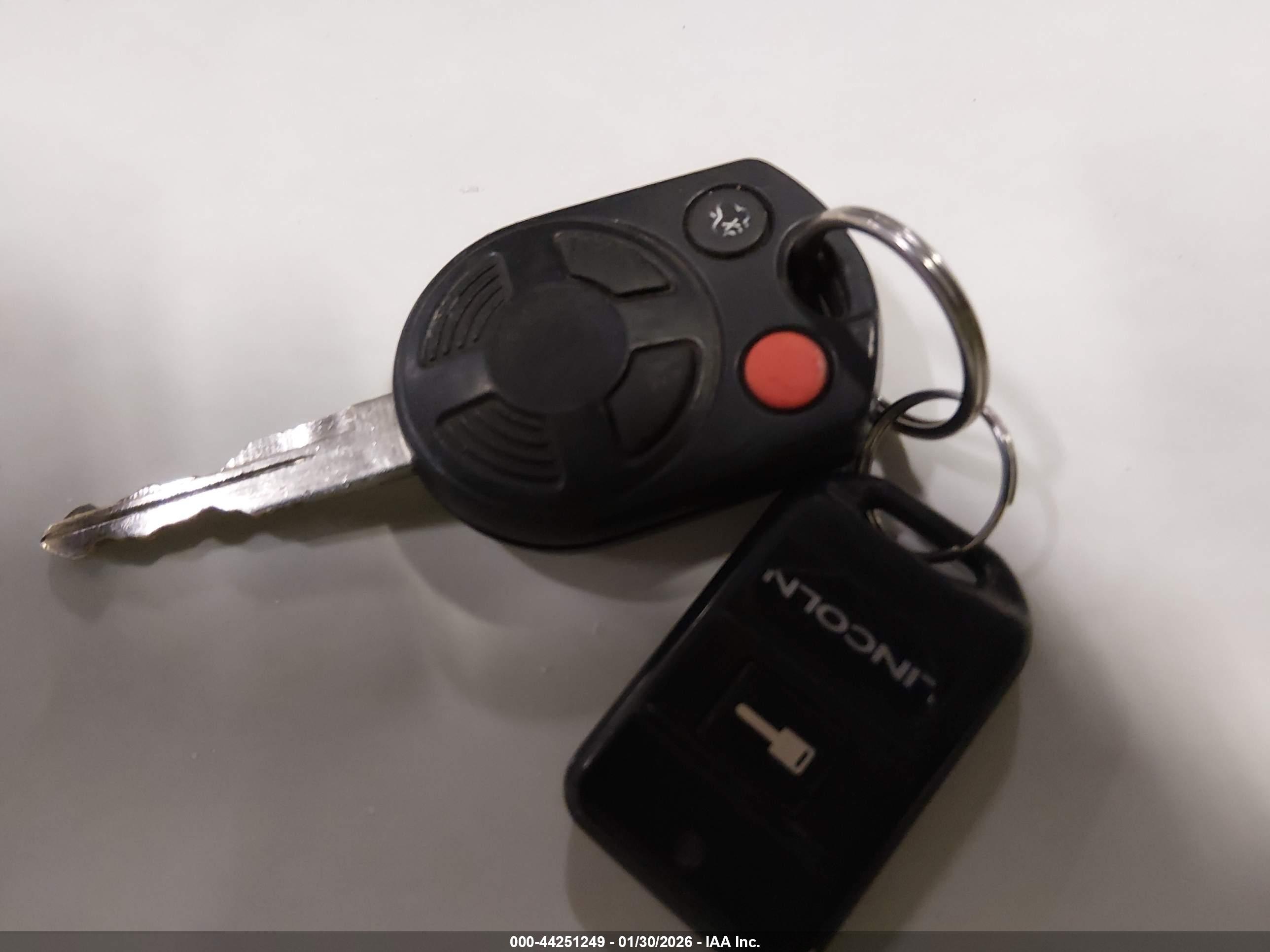 LINCOLN MKZ image 11