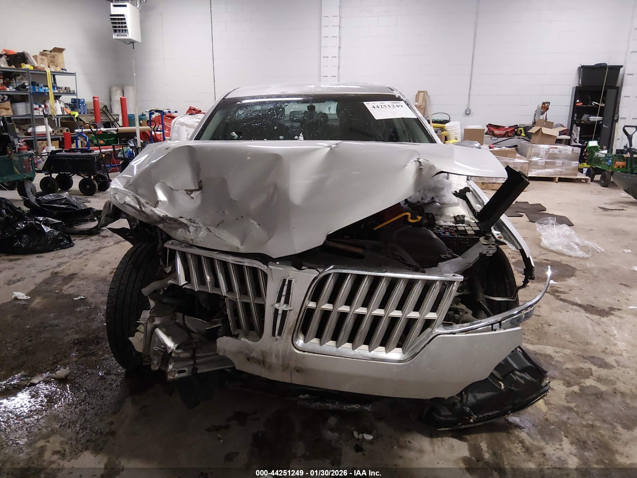 LINCOLN MKZ image 6