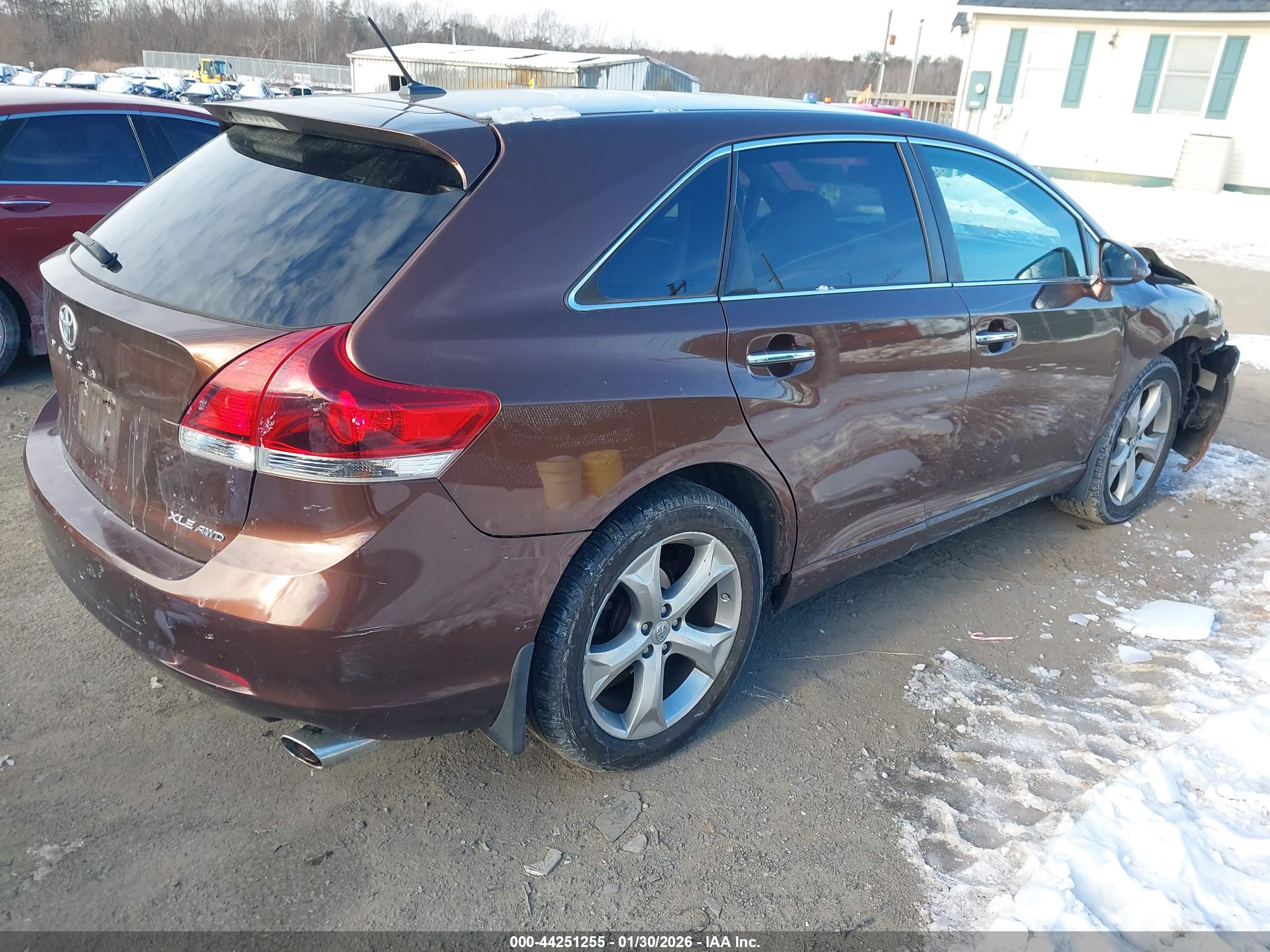 TOYOTA VENZA image 4
