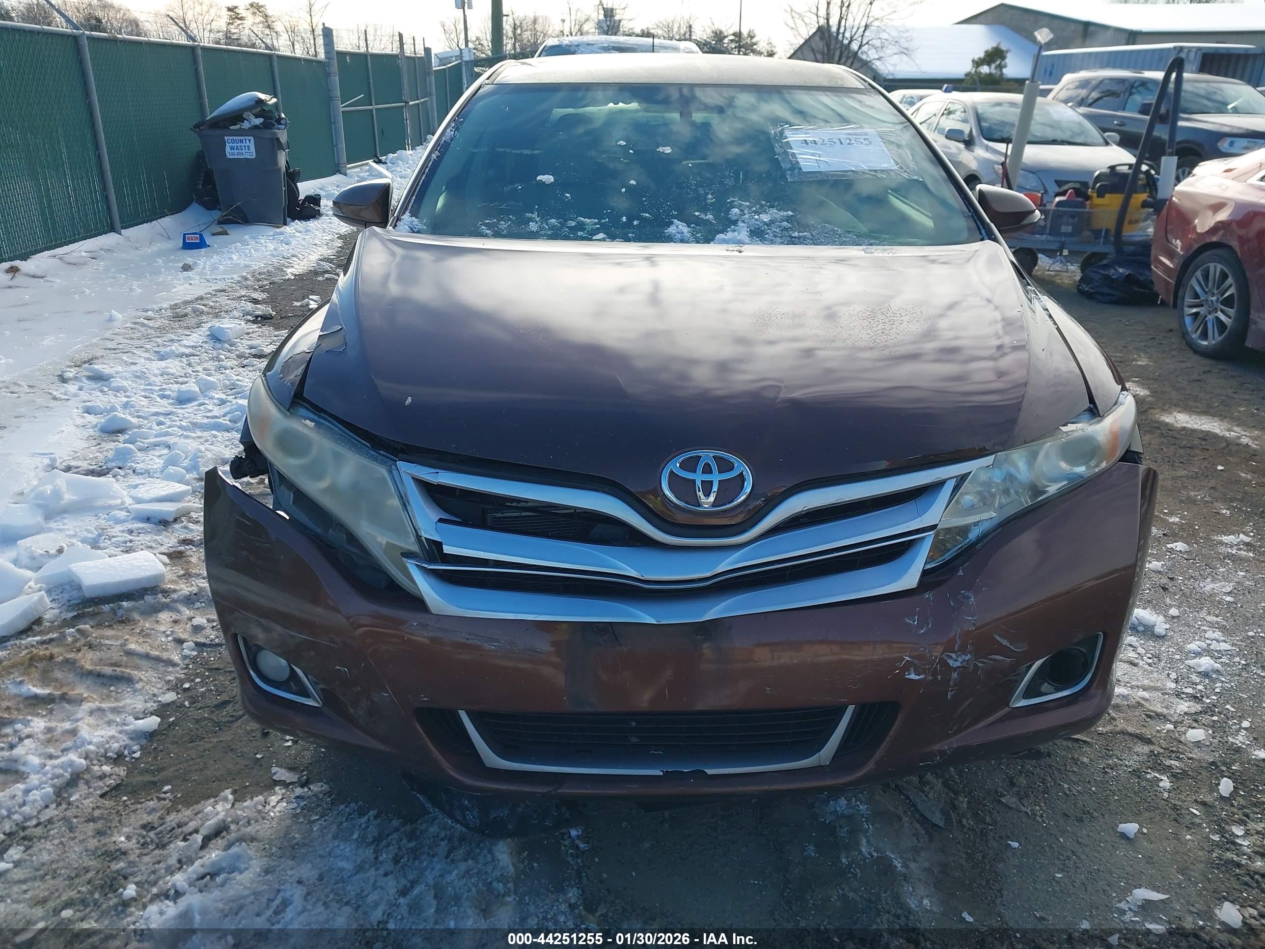 TOYOTA VENZA image 6