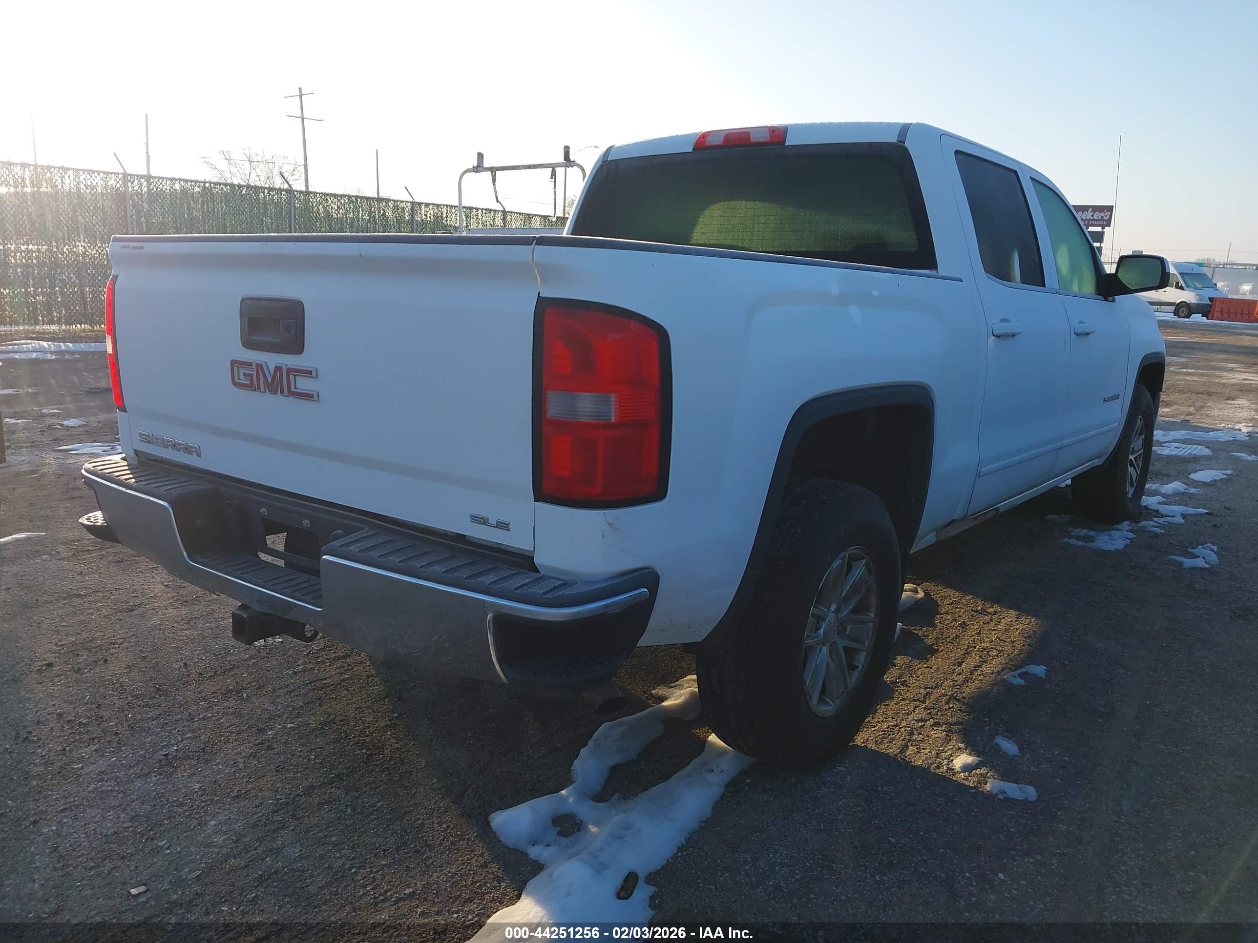 GMC SIERRA image 4
