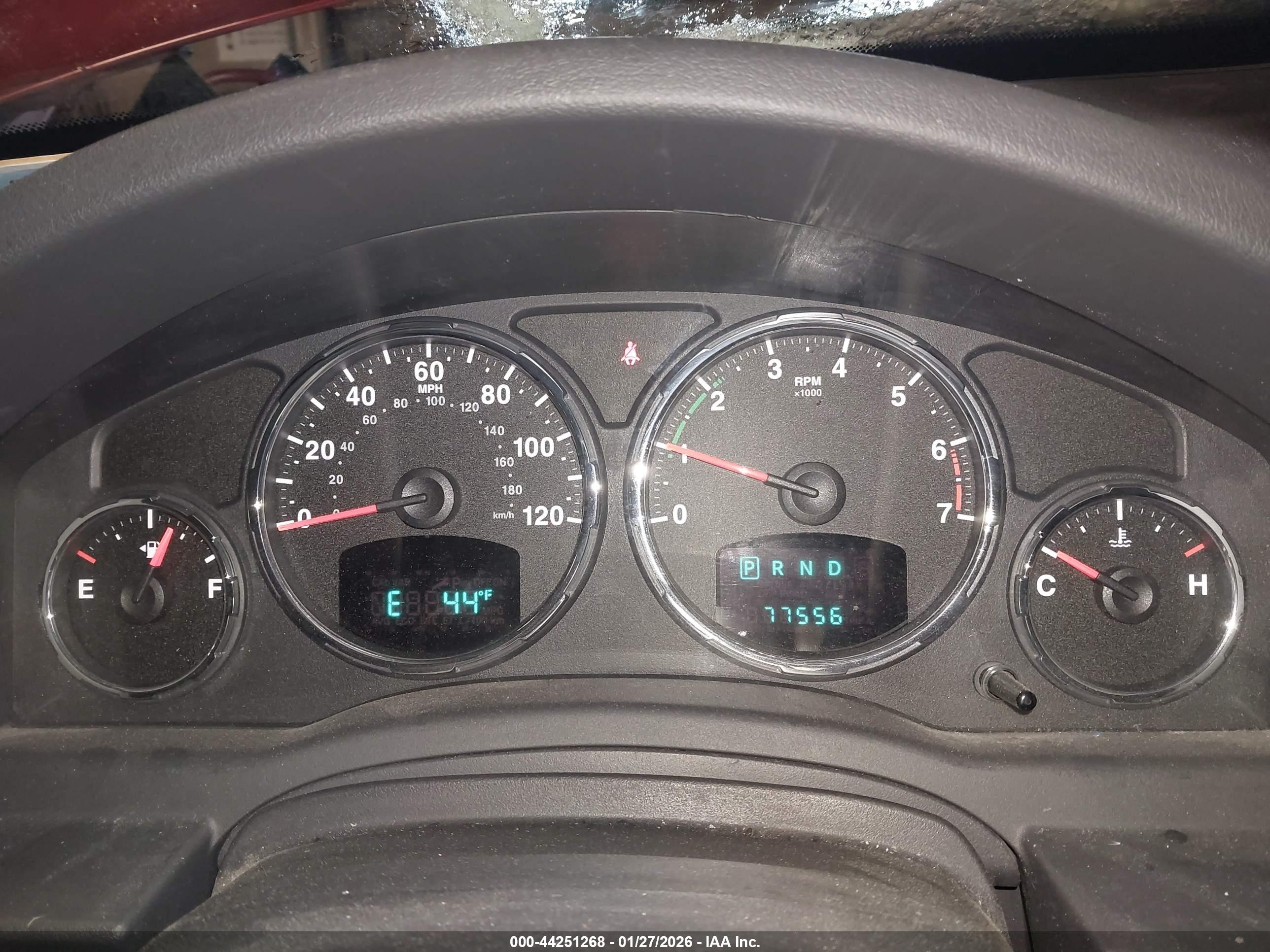 JEEP LIBERTY image 7