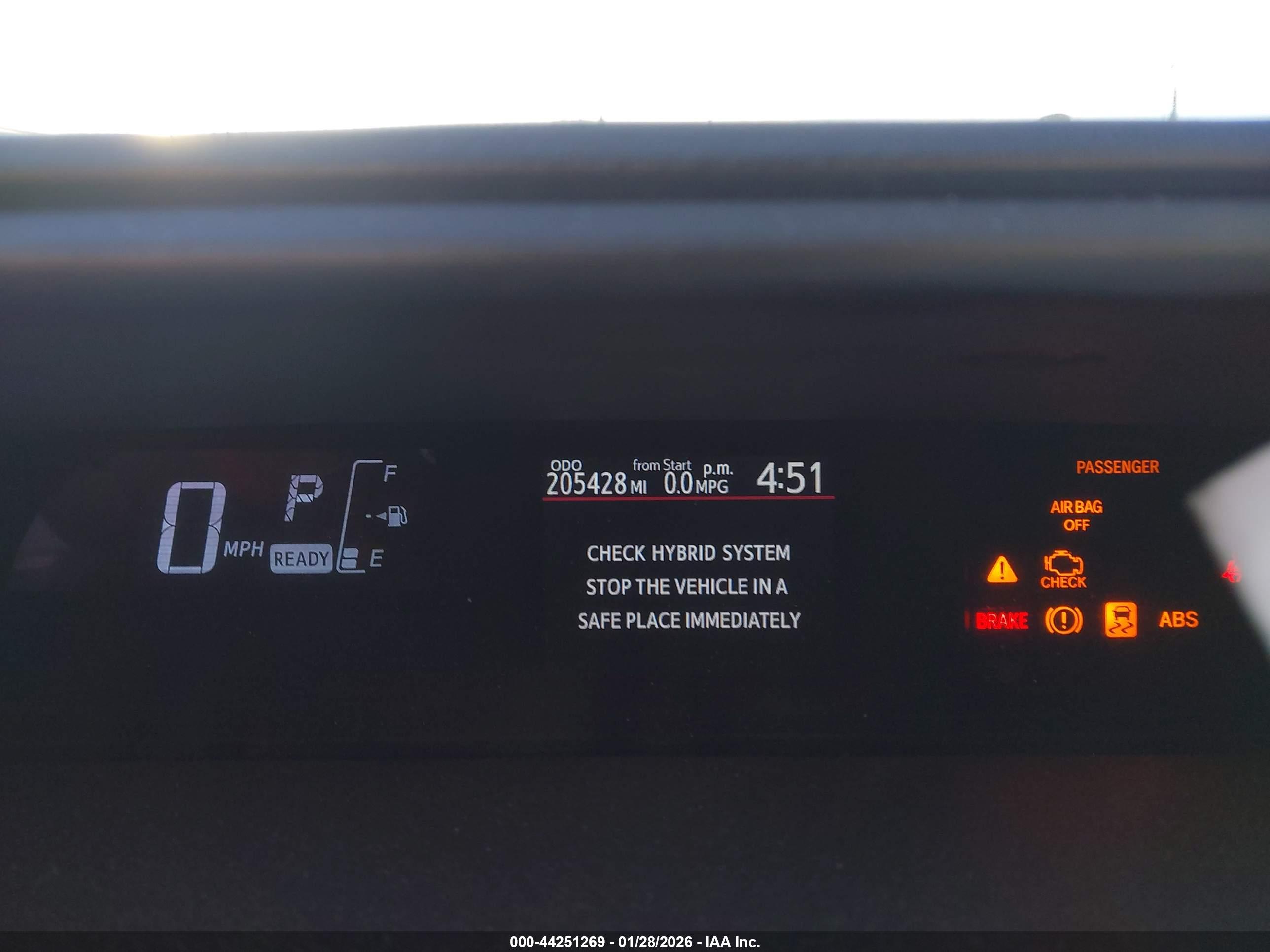 TOYOTA PRIUS image 7