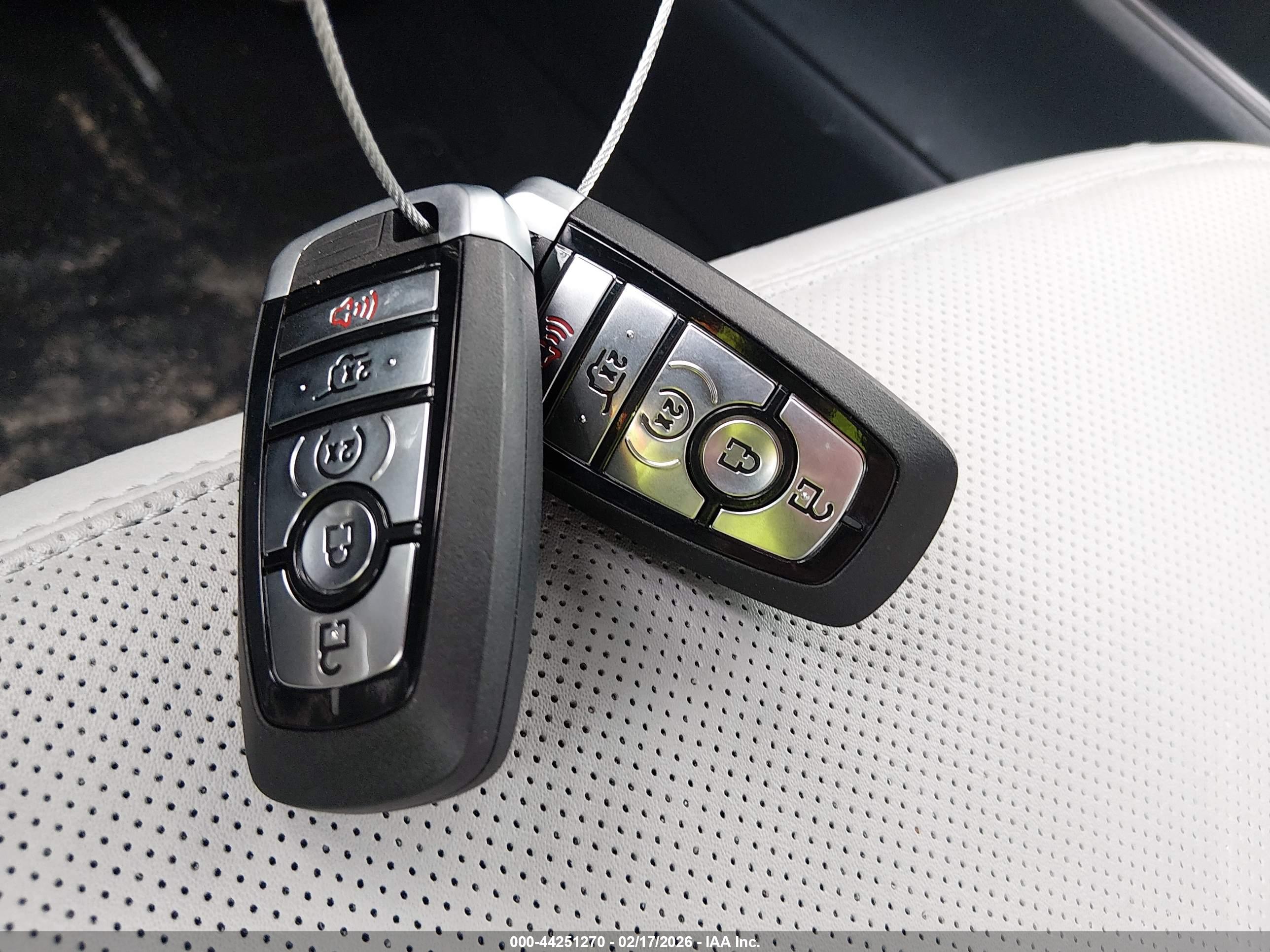 FORD EXPEDITION image 11