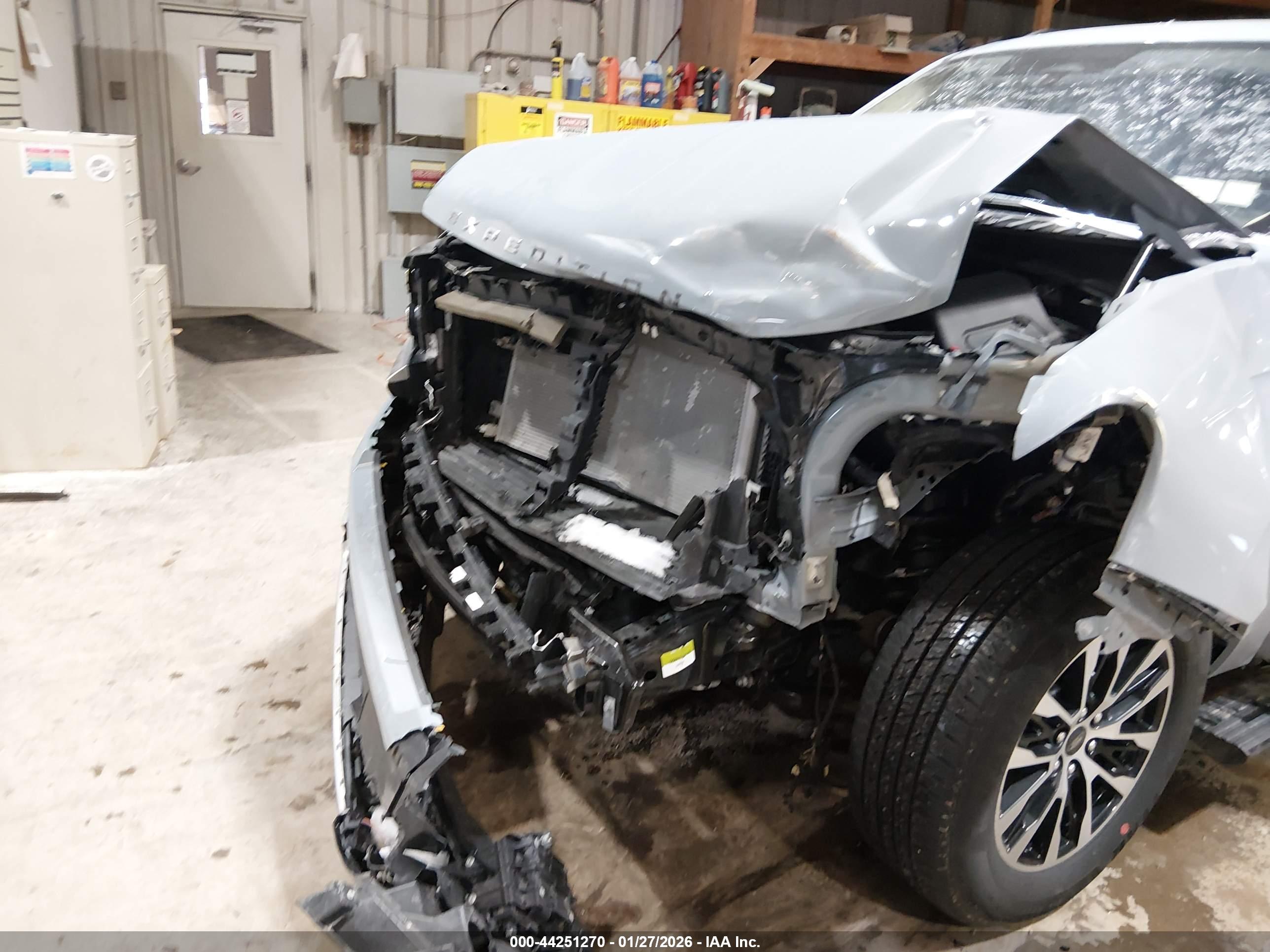 FORD EXPEDITION image 6