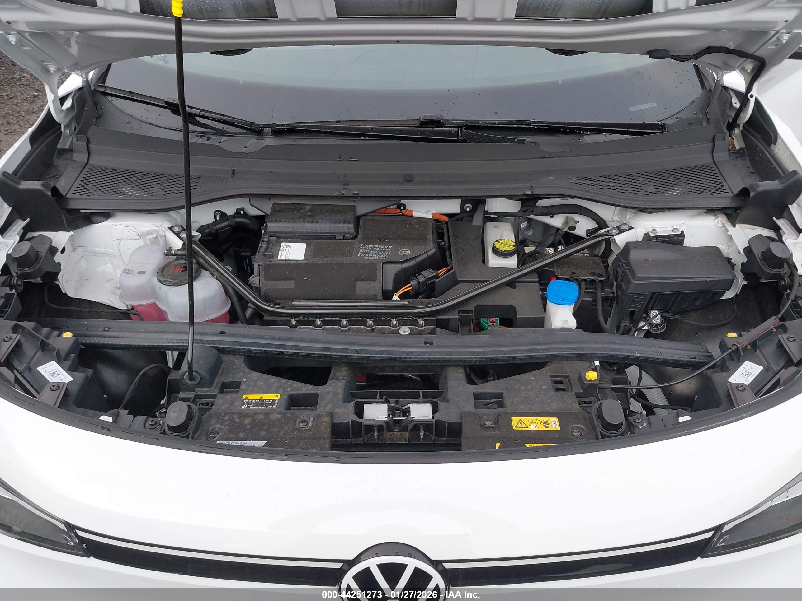 VOLKSWAGEN ID.4 image 10