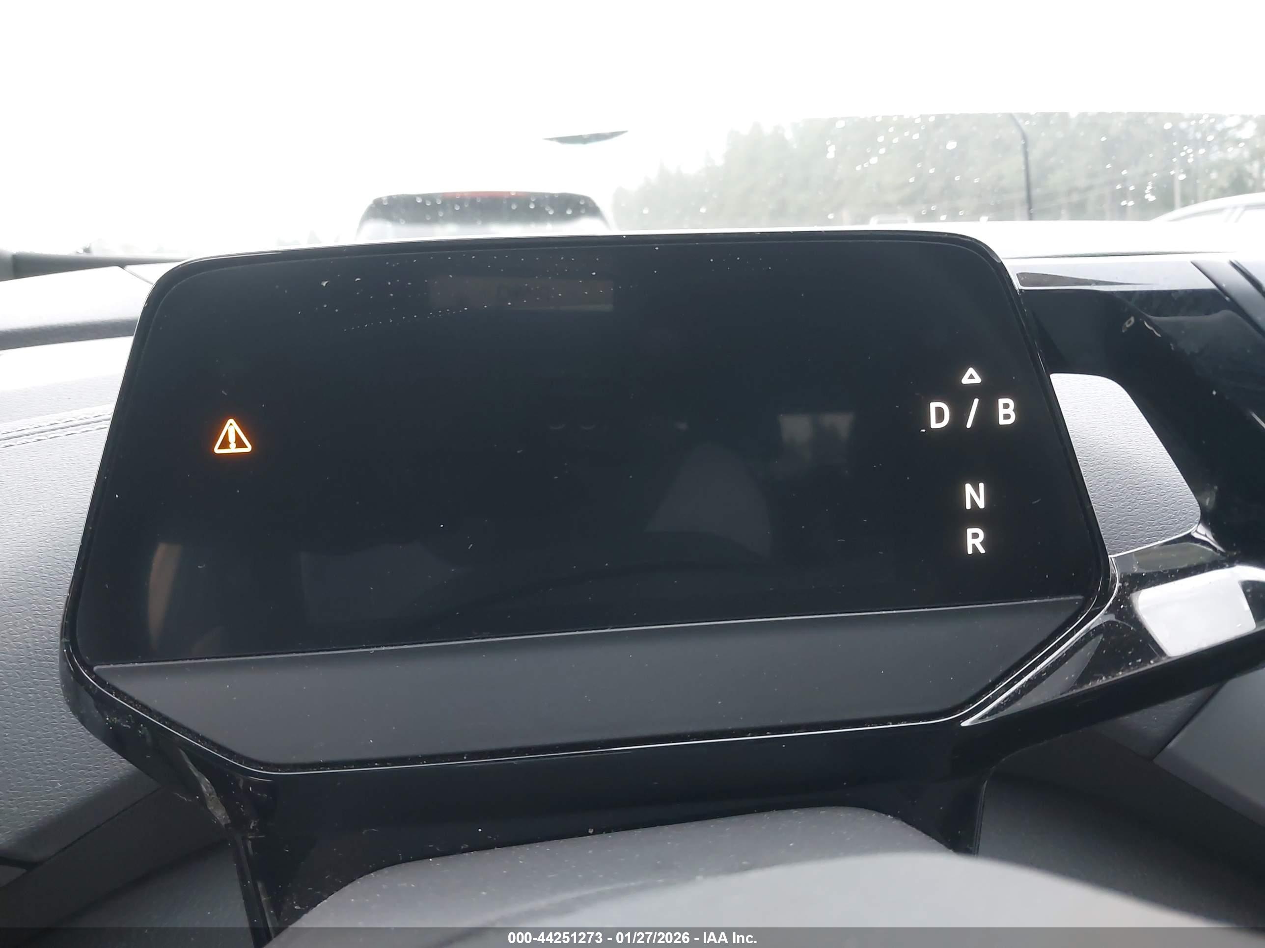 VOLKSWAGEN ID.4 image 7