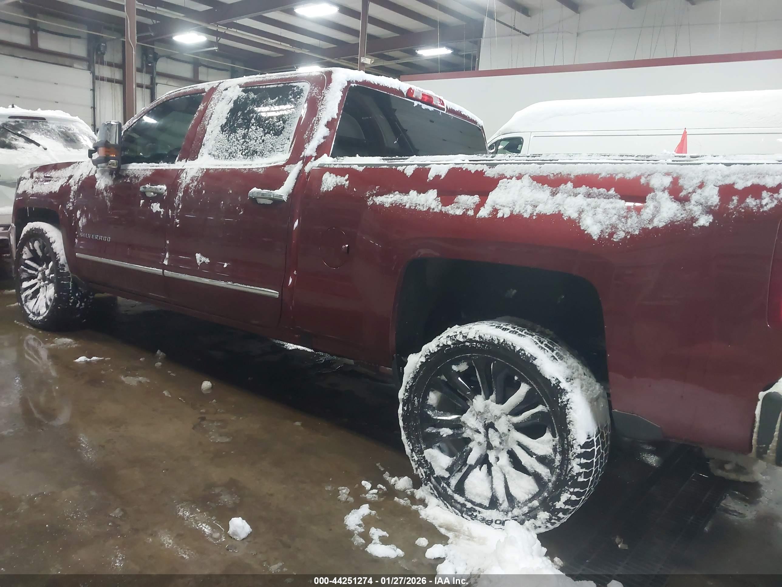 CHEVROLET SILVERADO image 3