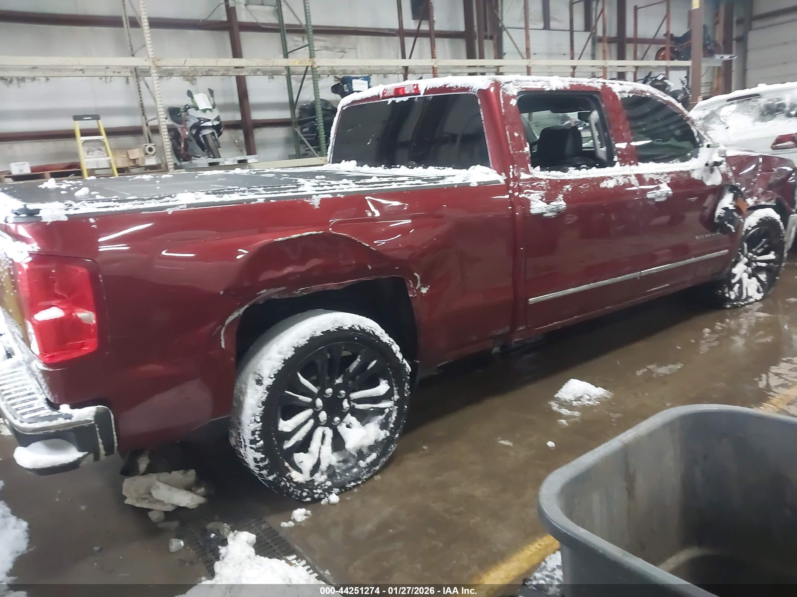CHEVROLET SILVERADO image 4