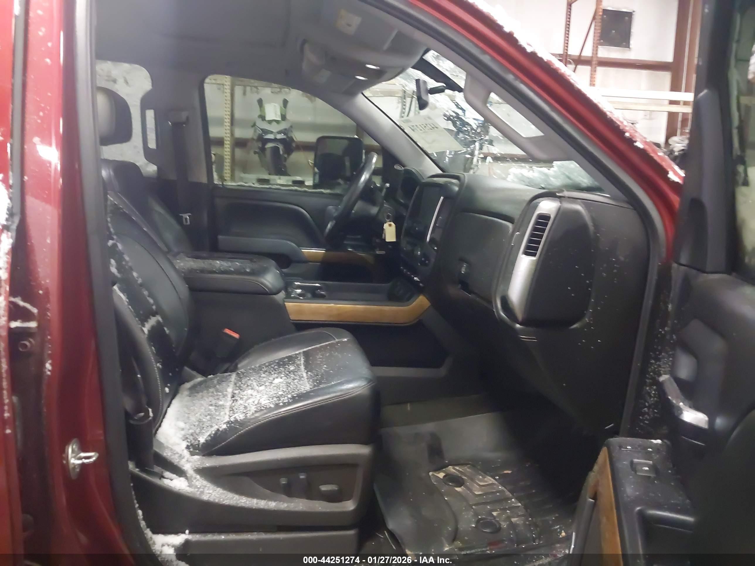 CHEVROLET SILVERADO image 5