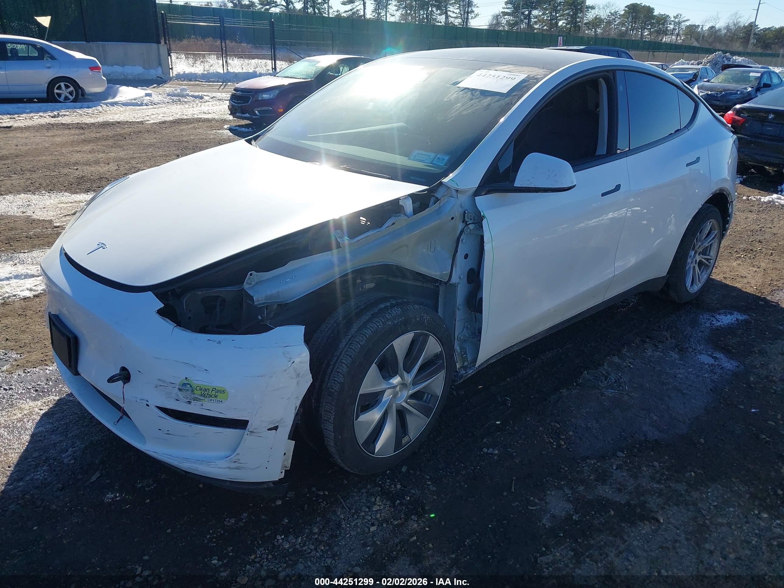 TESLA MODEL image 2