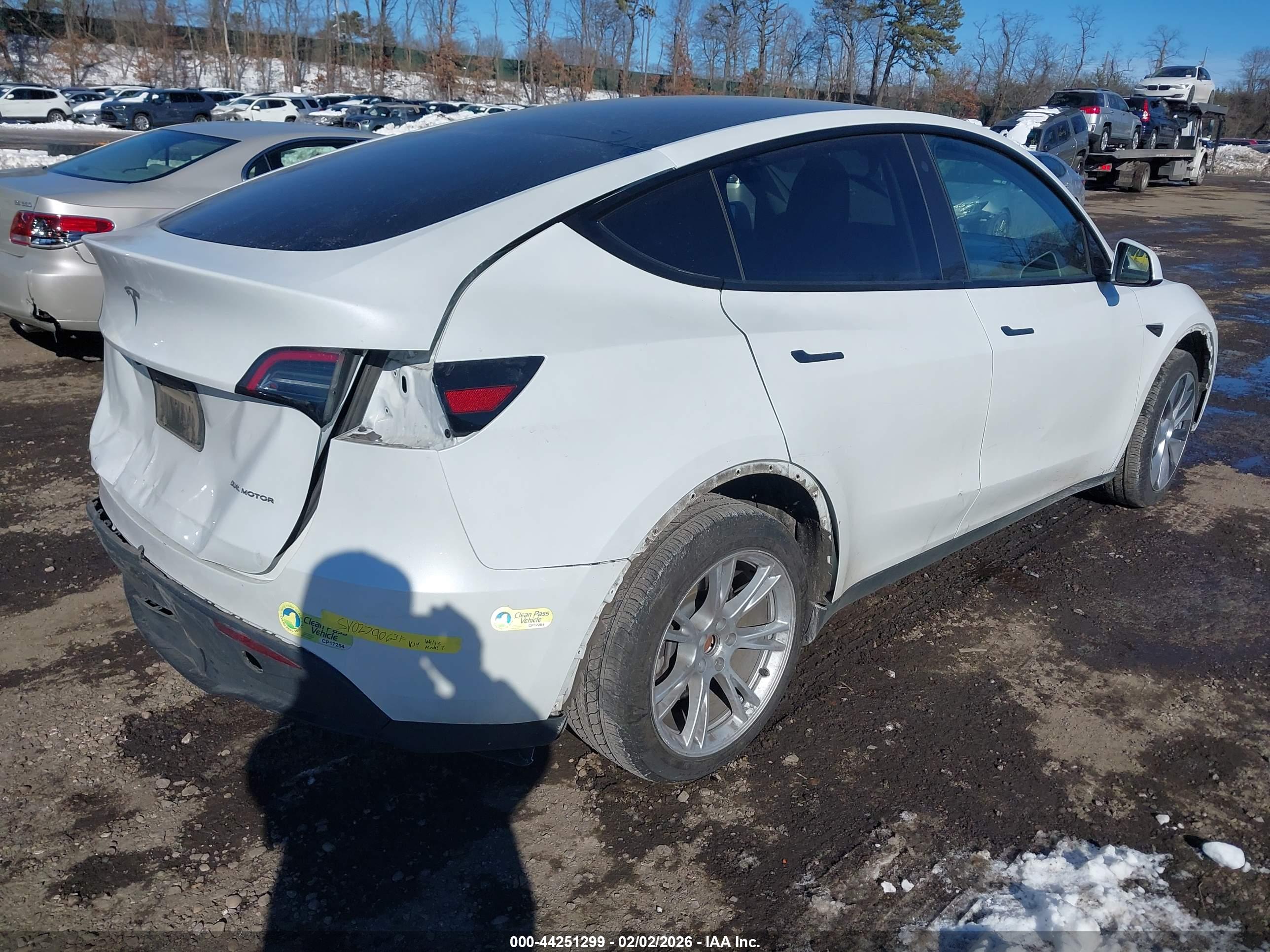 TESLA MODEL image 4