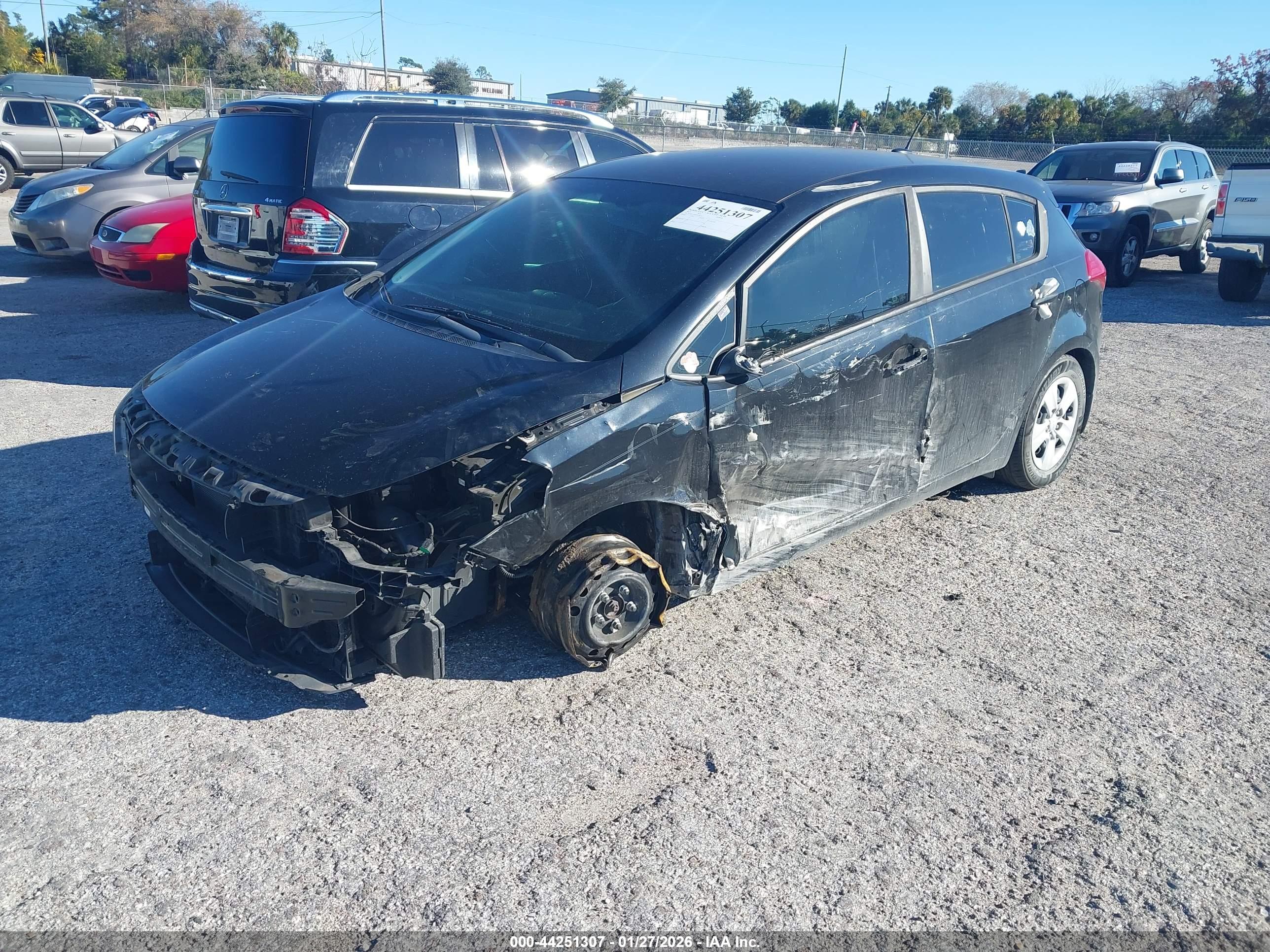 KIA FORTE image 2