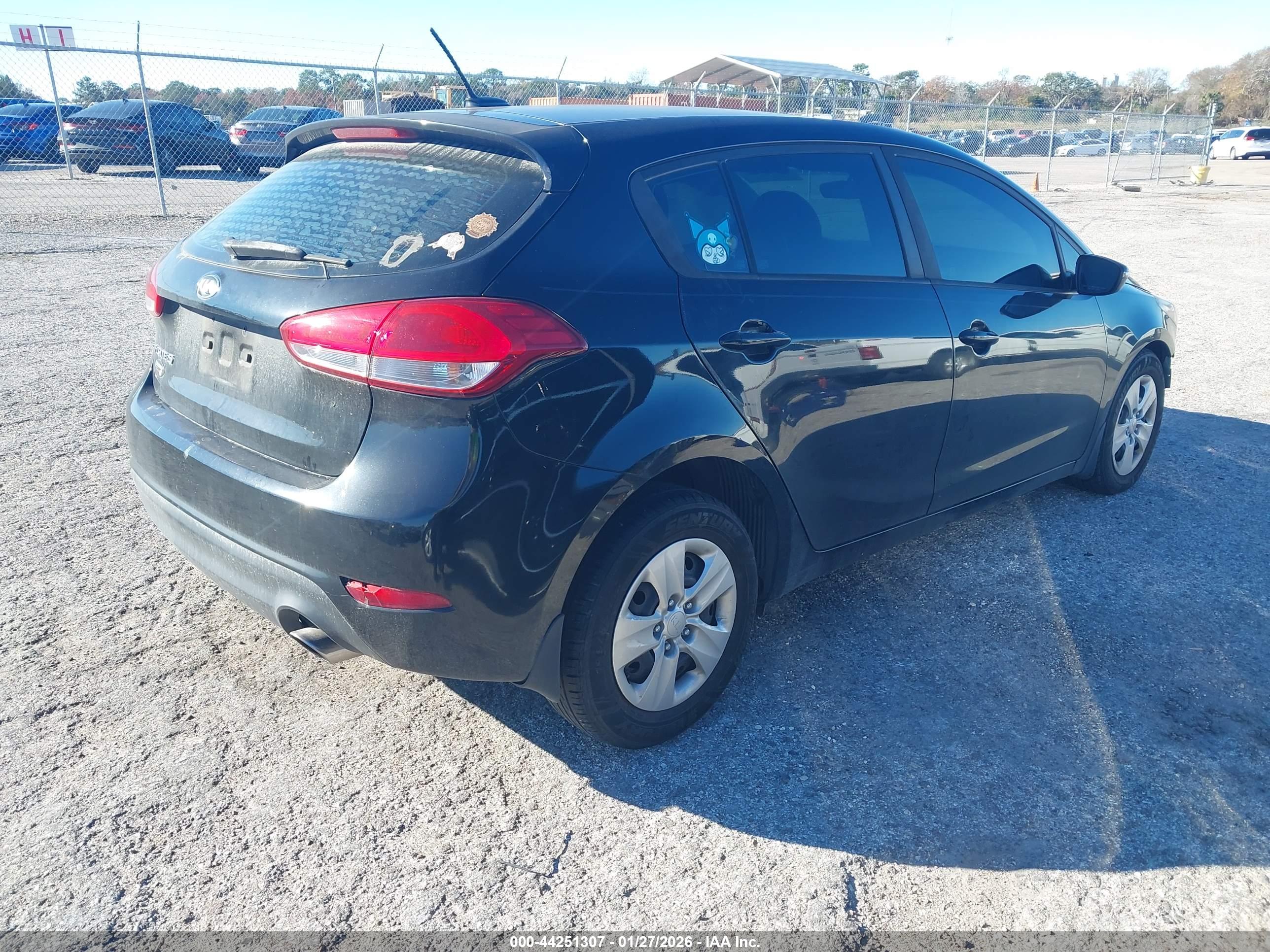 KIA FORTE image 4