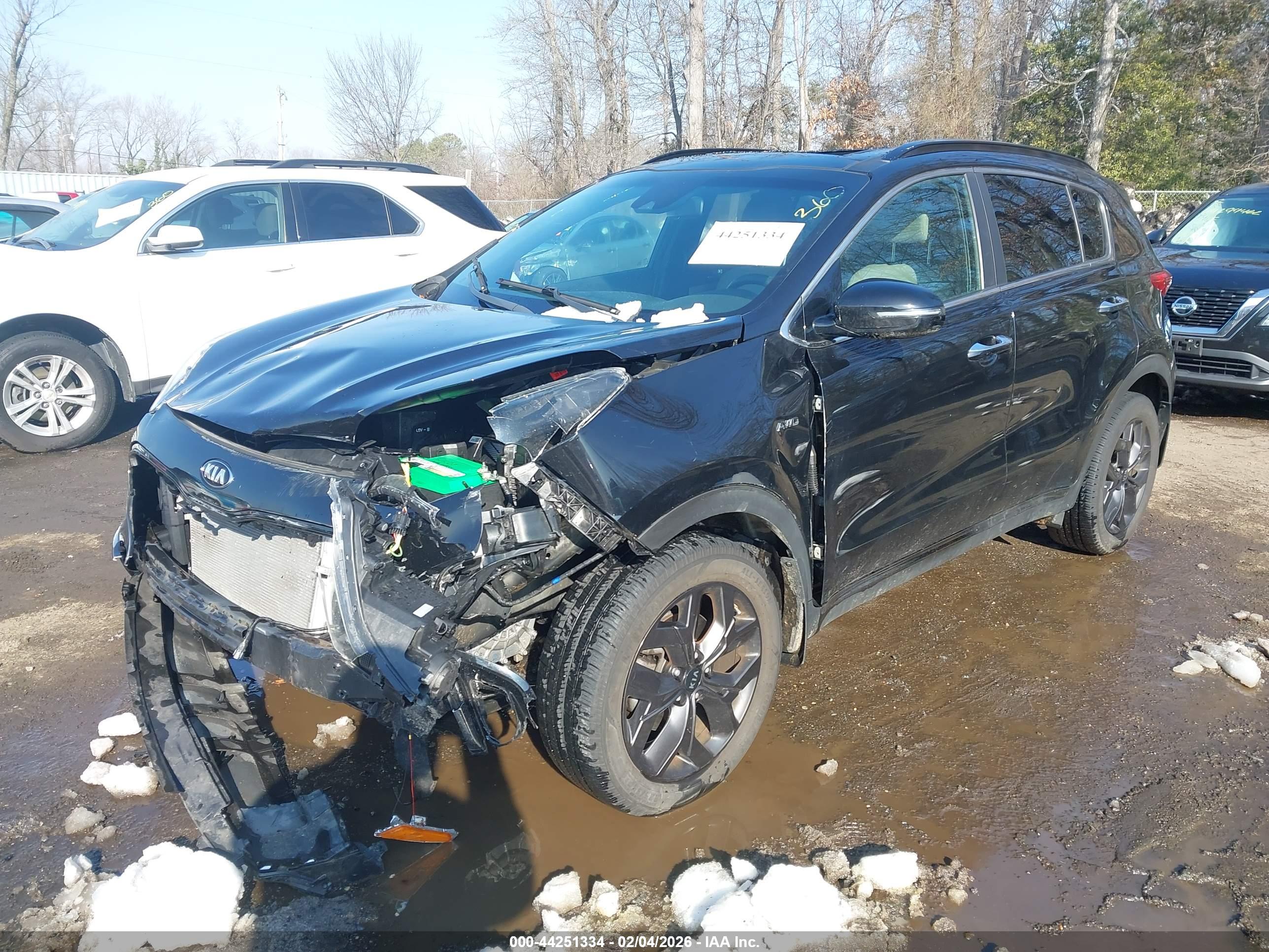 KIA SPORTAGE image 2