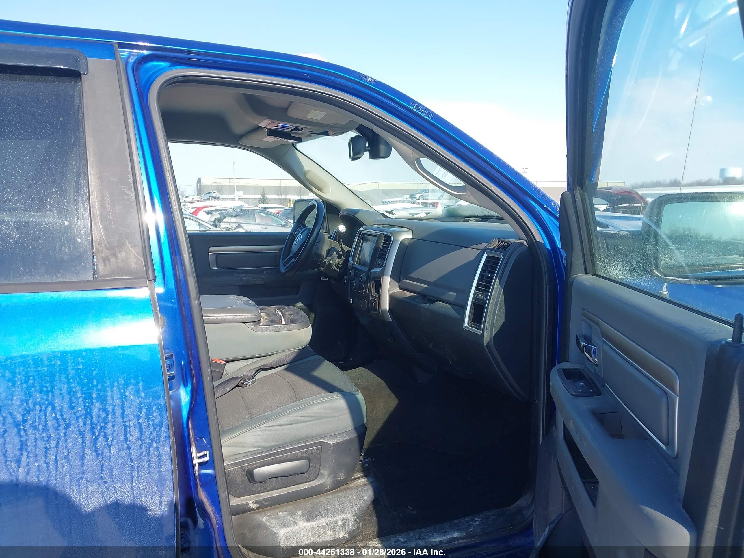 RAM 2500 image 5