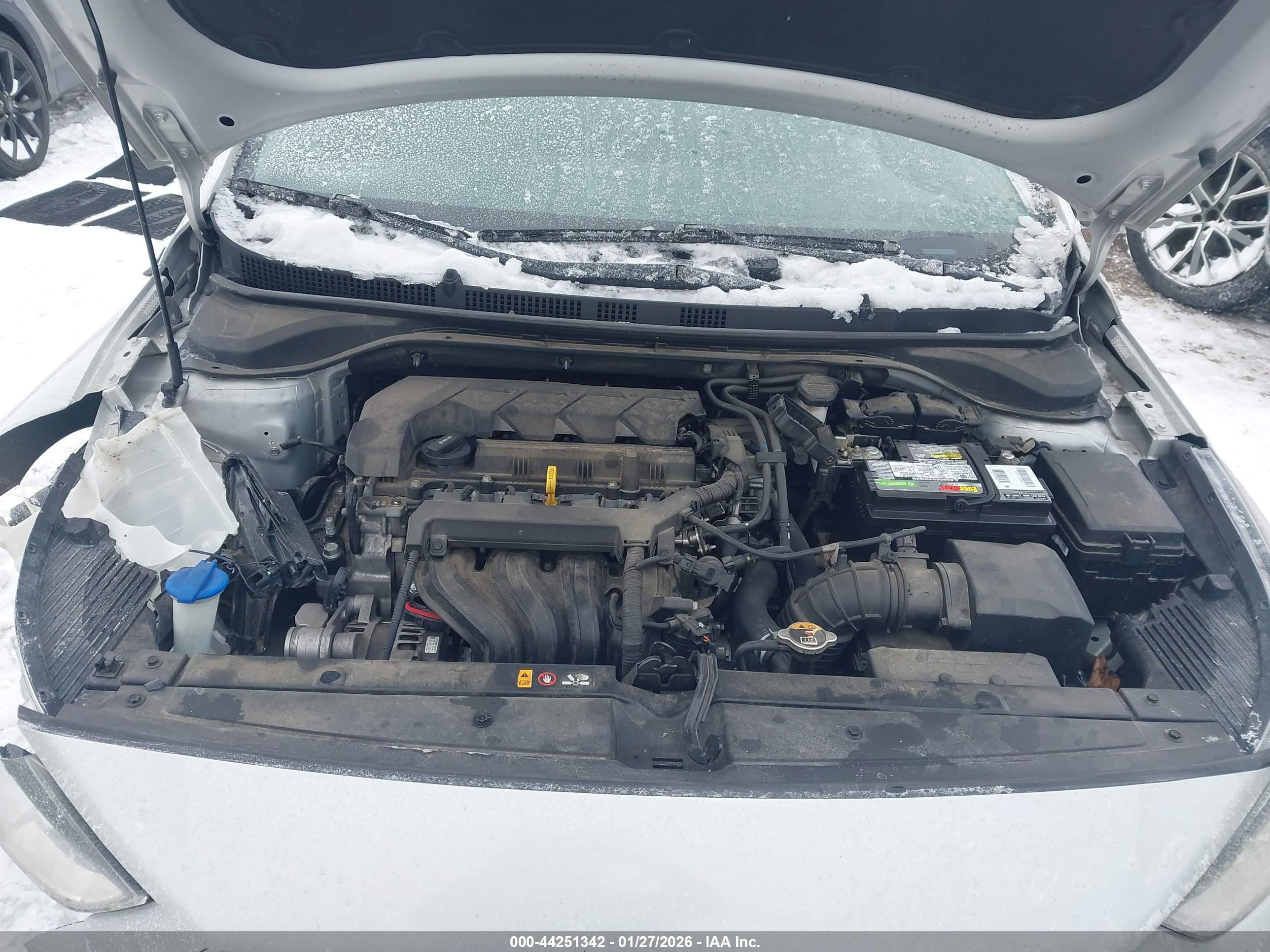 HYUNDAI ACCENT image 10