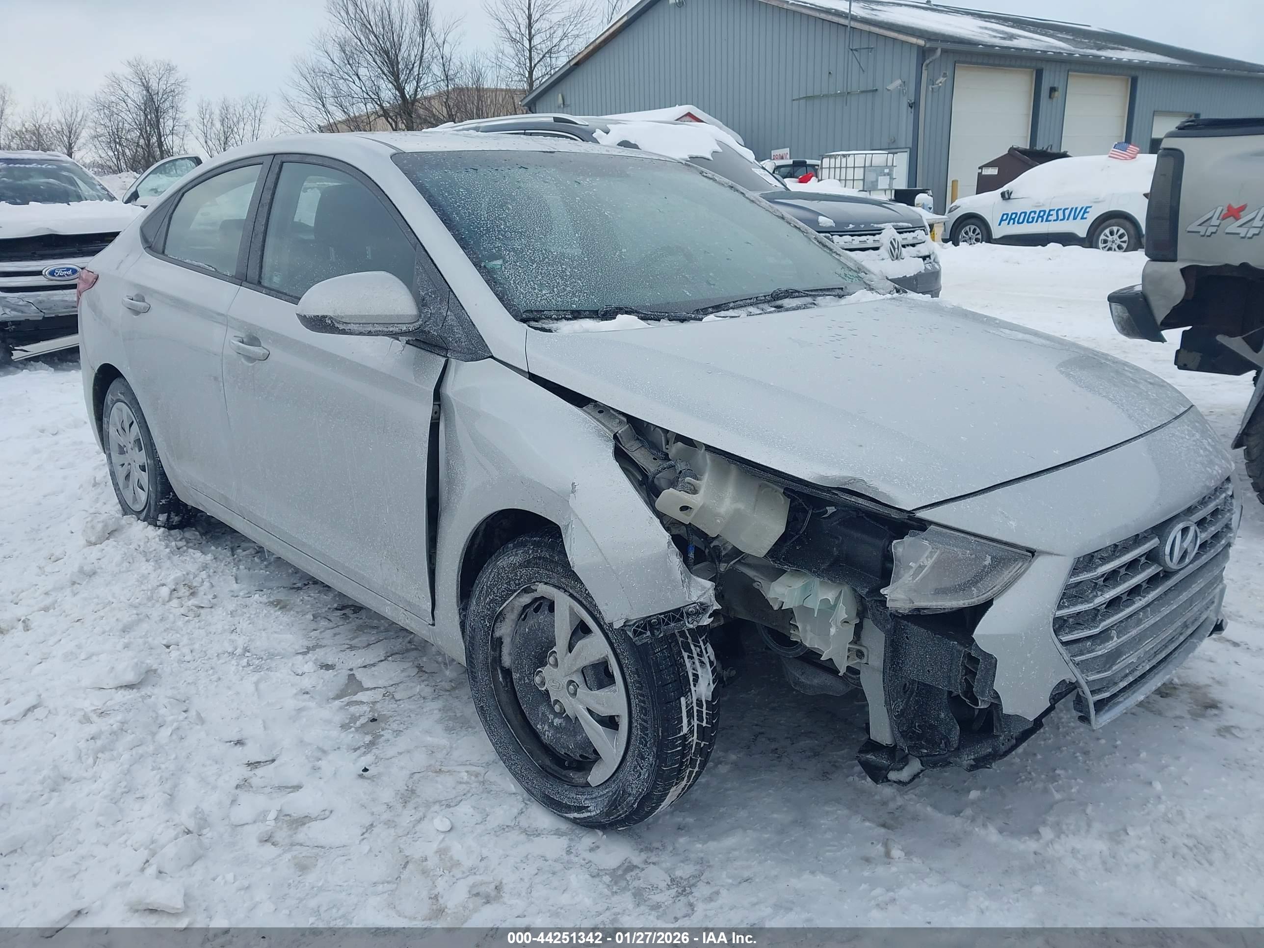 HYUNDAI ACCENT image 6