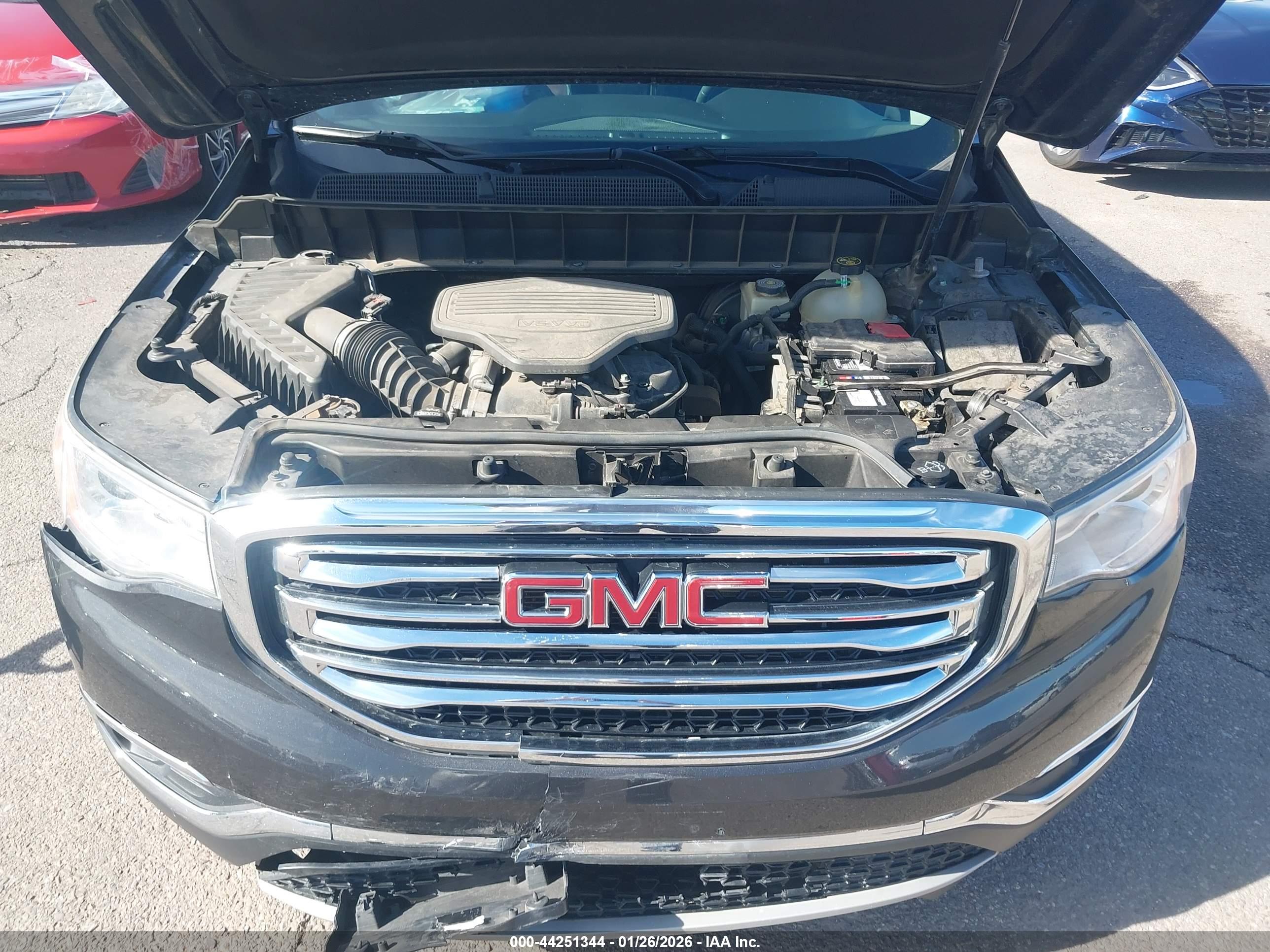 GMC ACADIA image 10