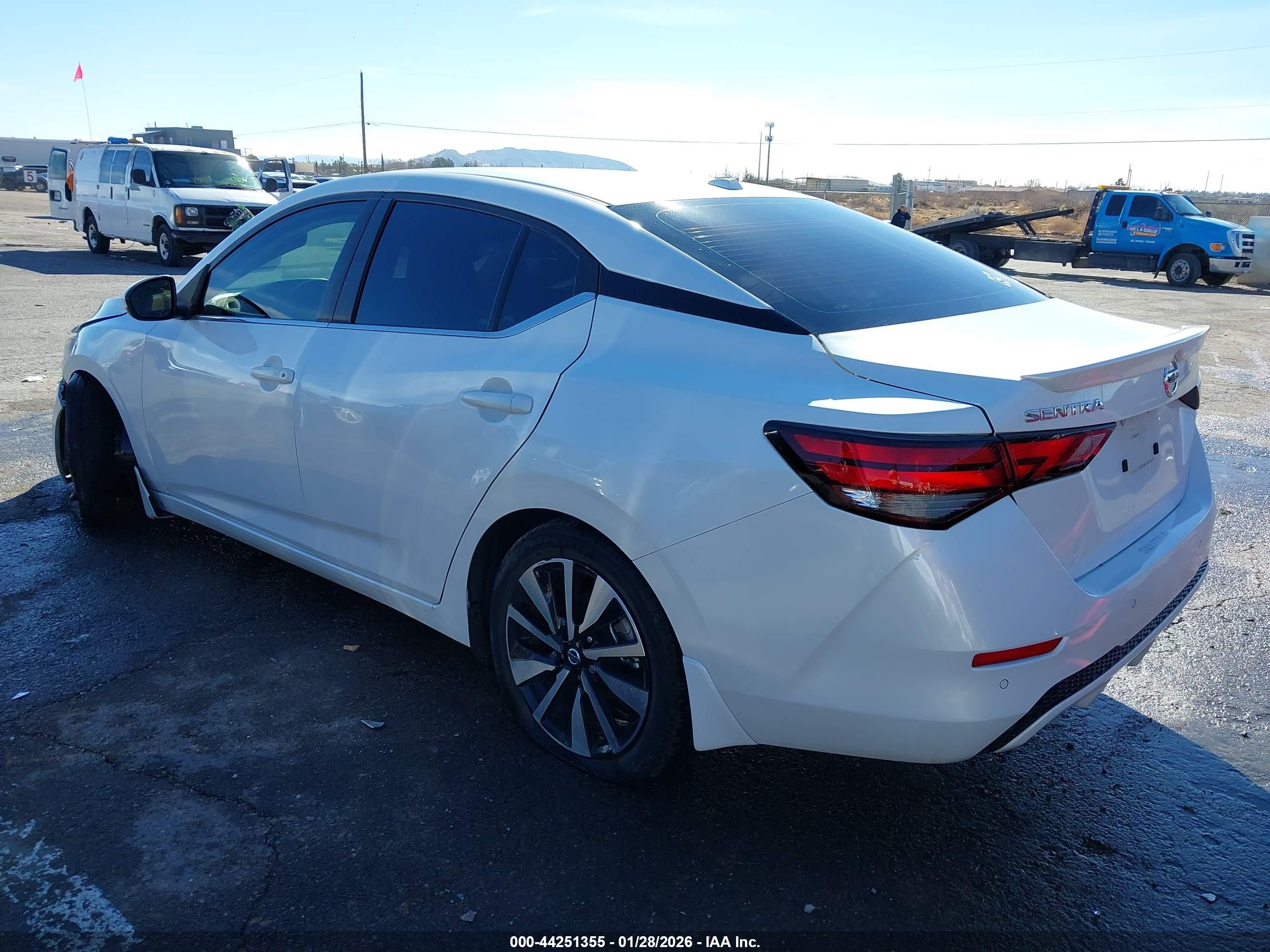 NISSAN SENTRA image 3