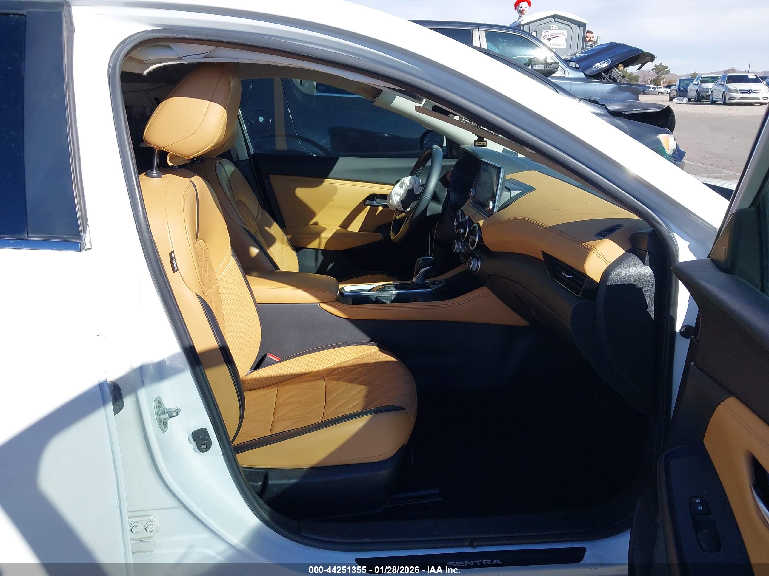 NISSAN SENTRA image 5