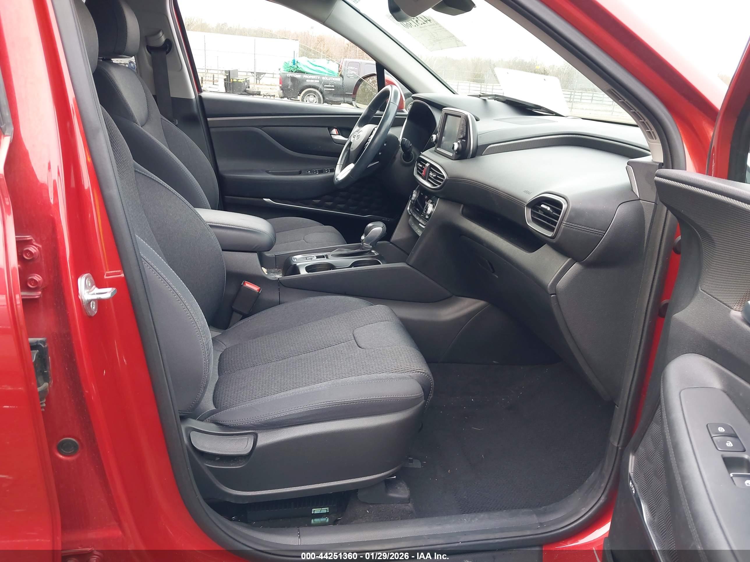 HYUNDAI SANTA image 5