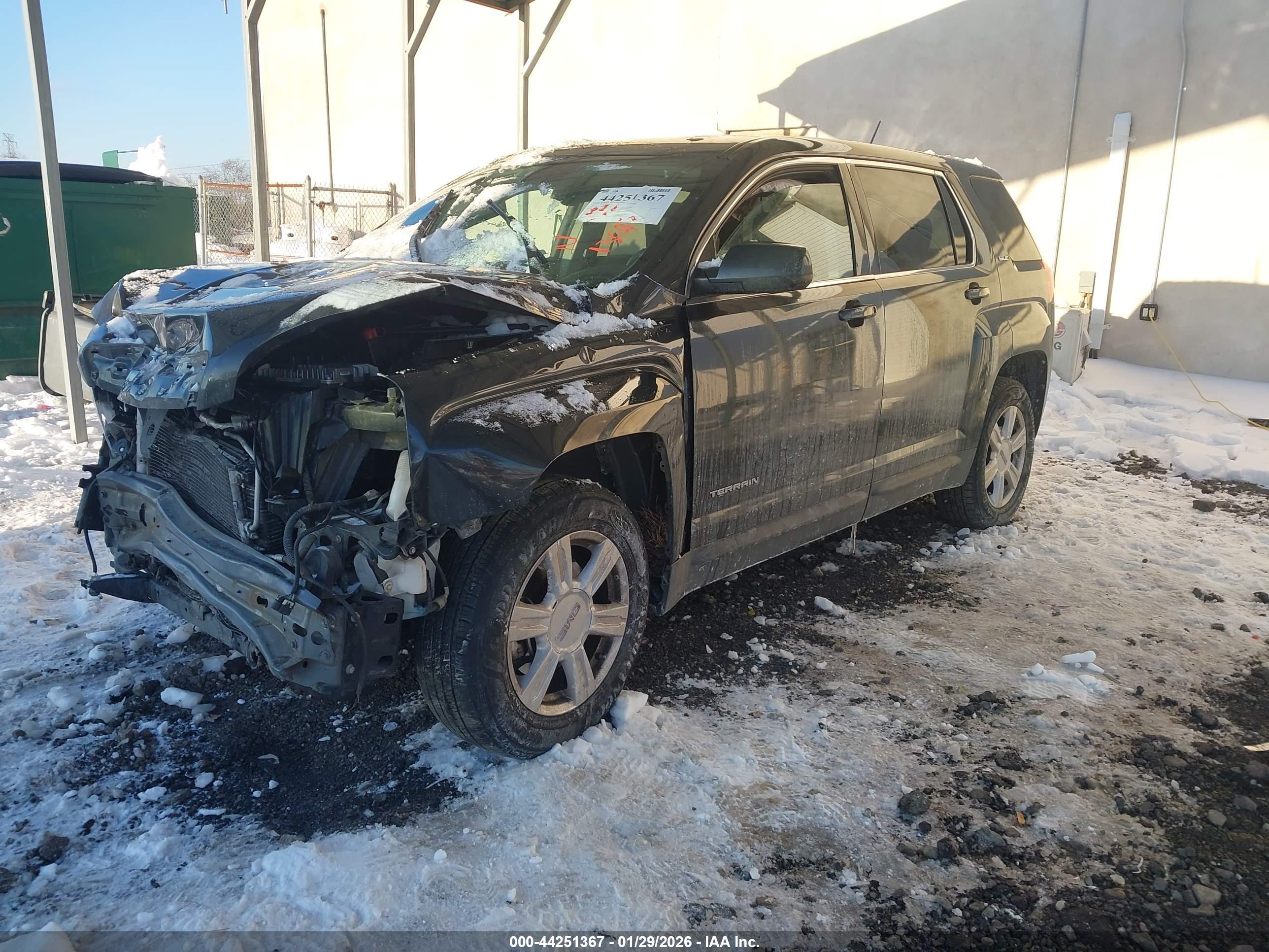 GMC TERRAIN image 2