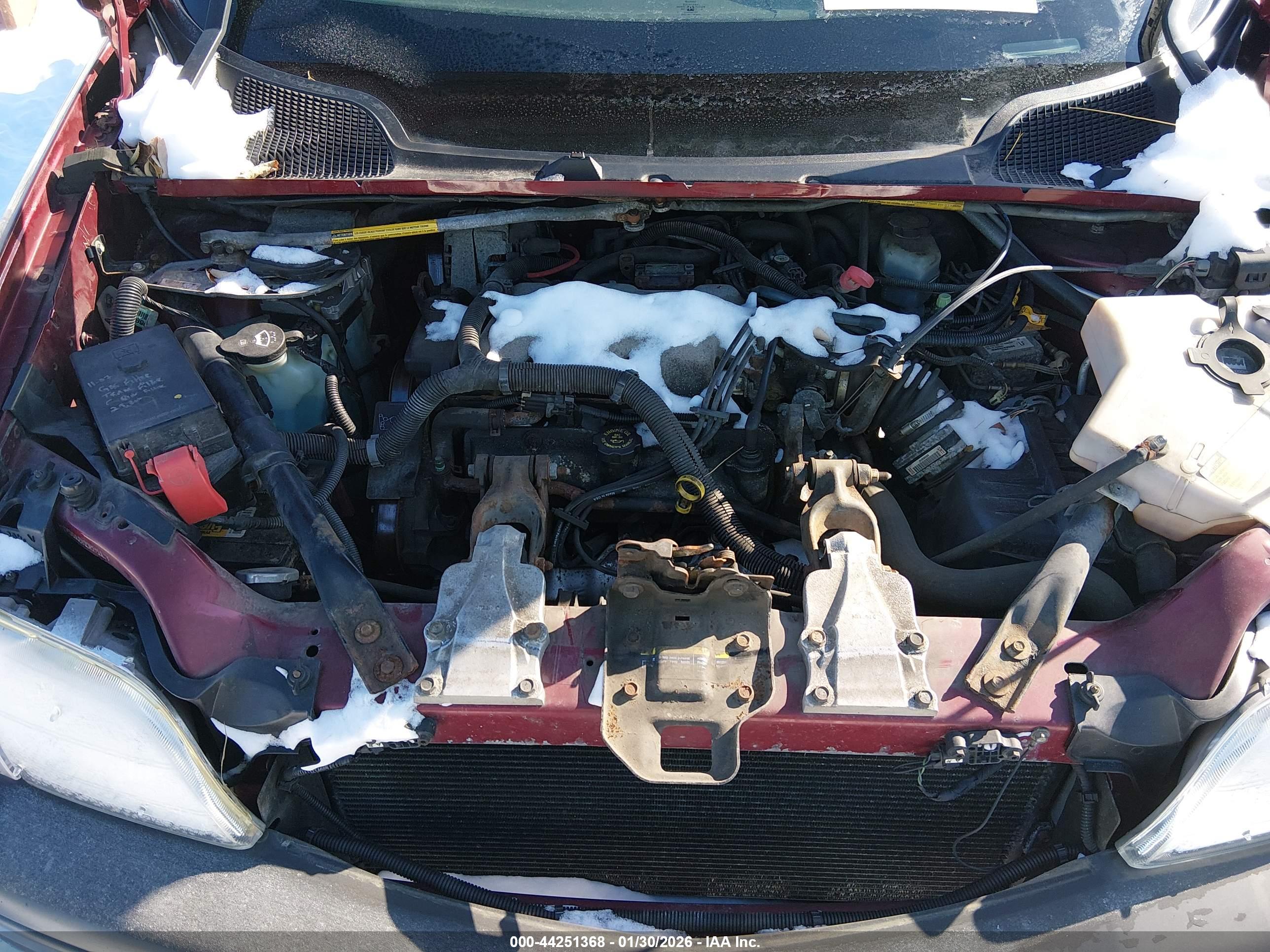 PONTIAC MONTANA image 10