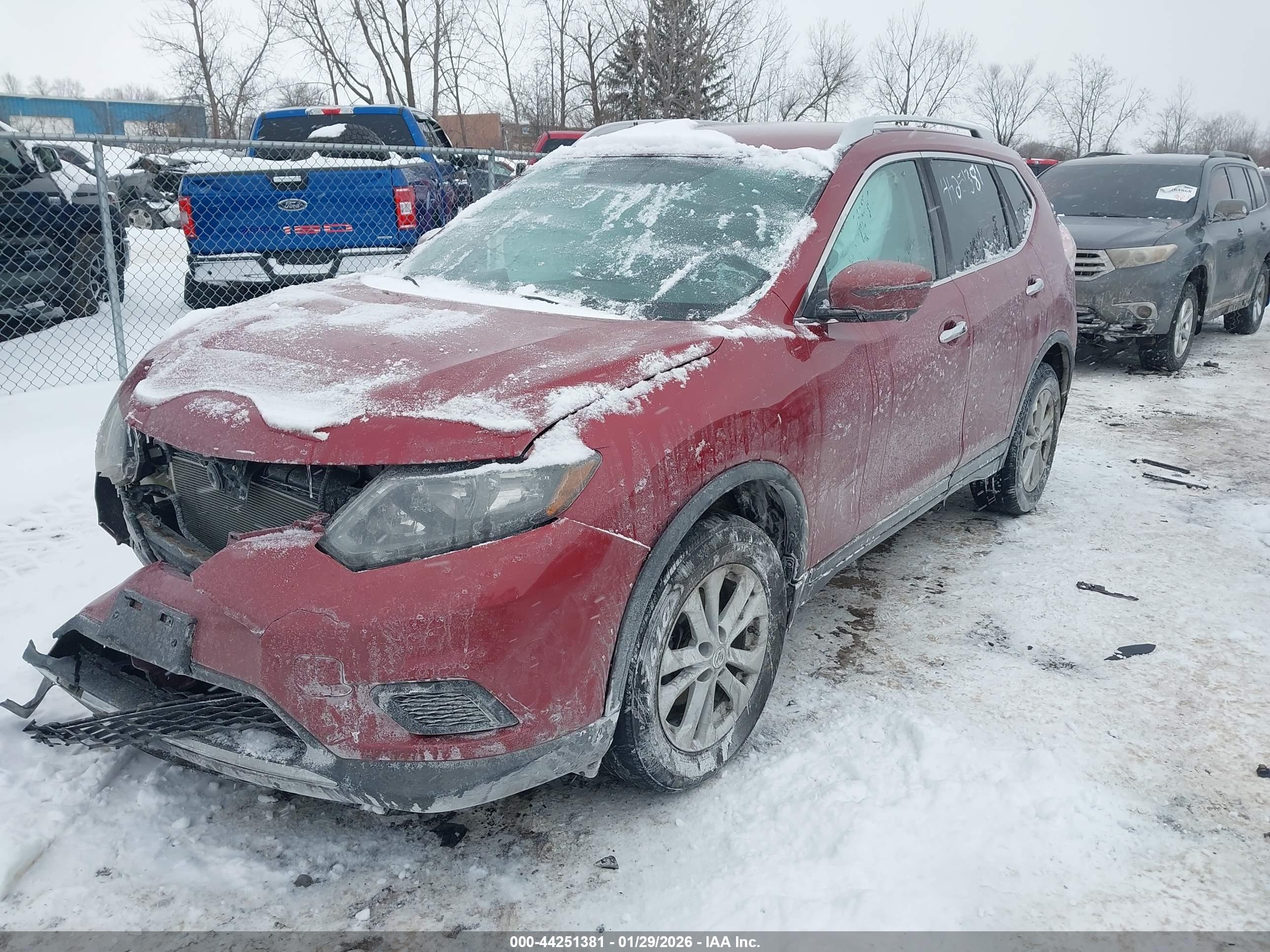 NISSAN ROGUE image 2
