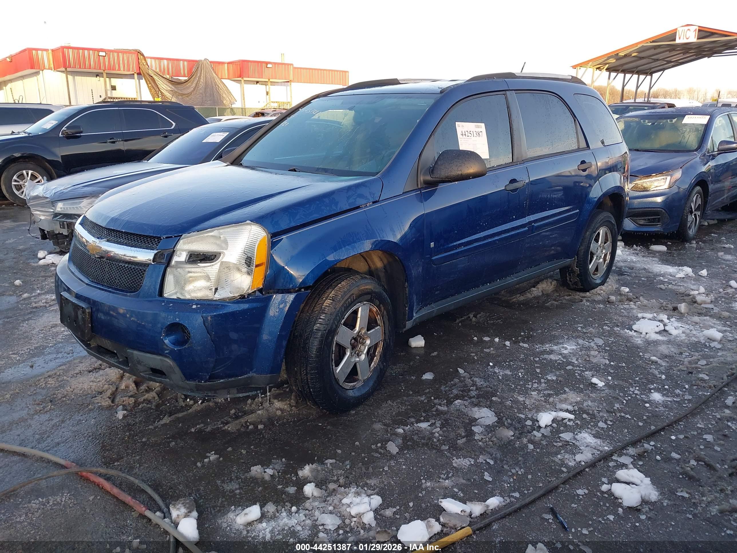 CHEVROLET EQUINOX image 2