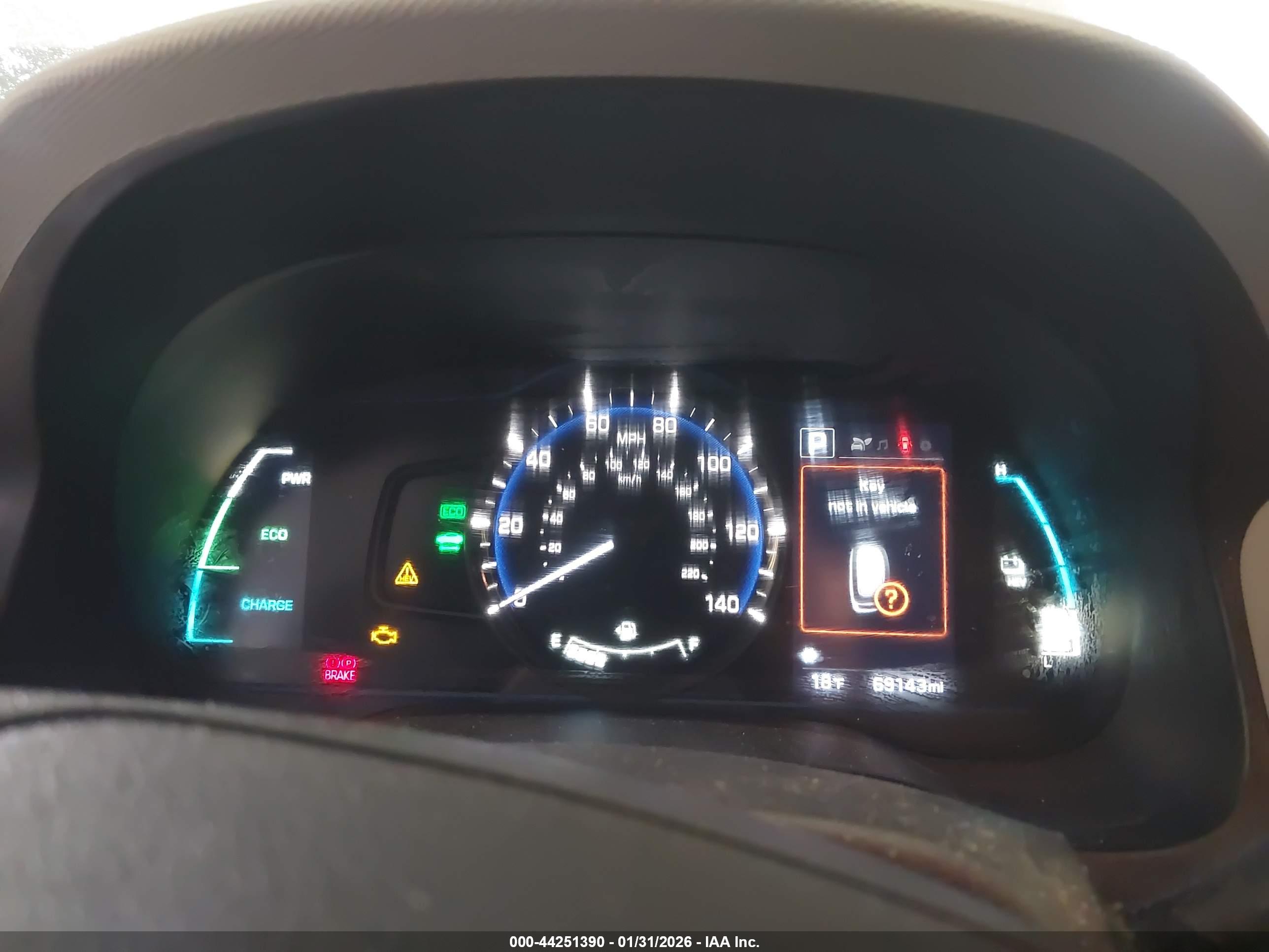 HYUNDAI IONIQ image 7