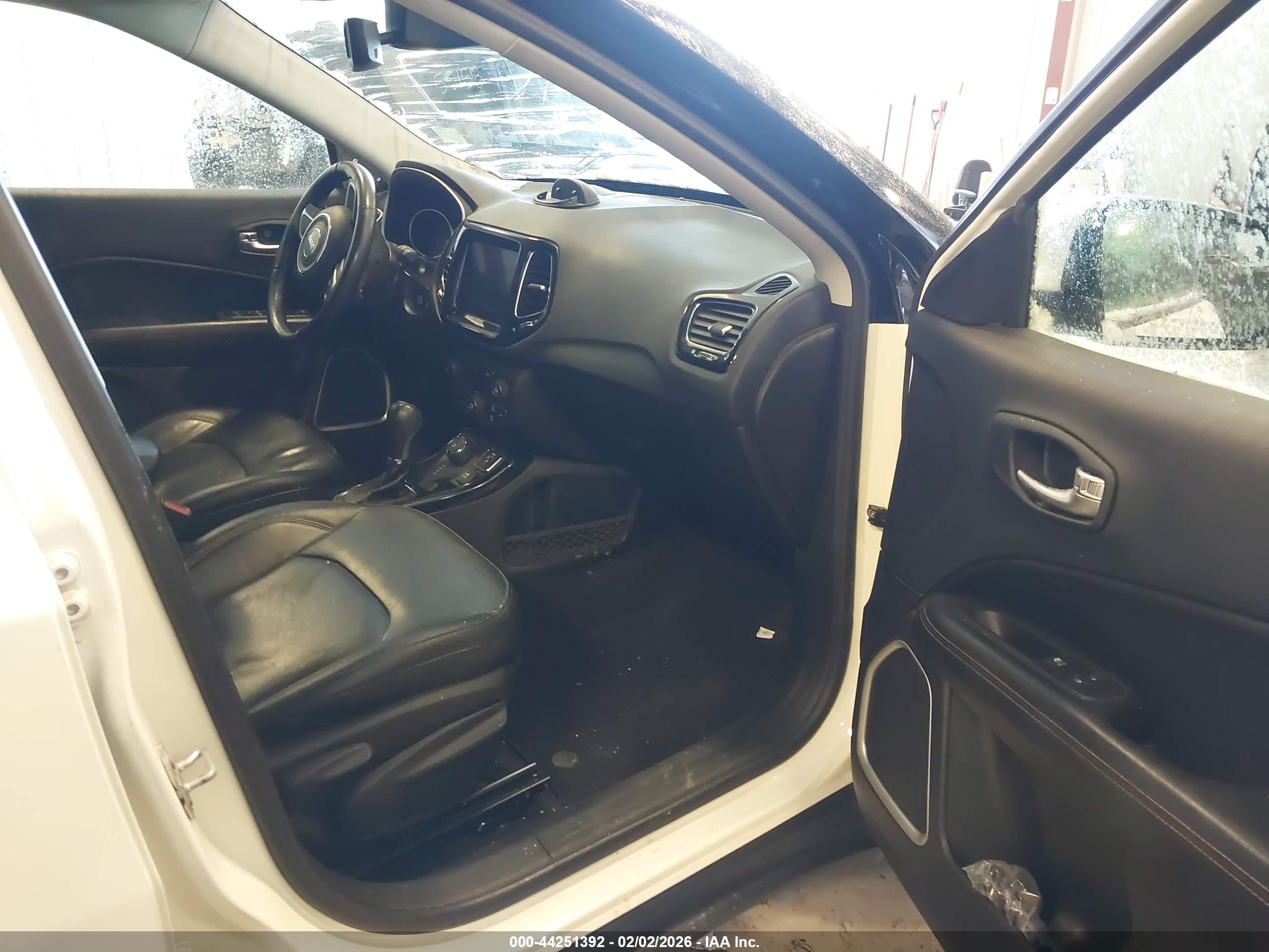 JEEP COMPASS image 5
