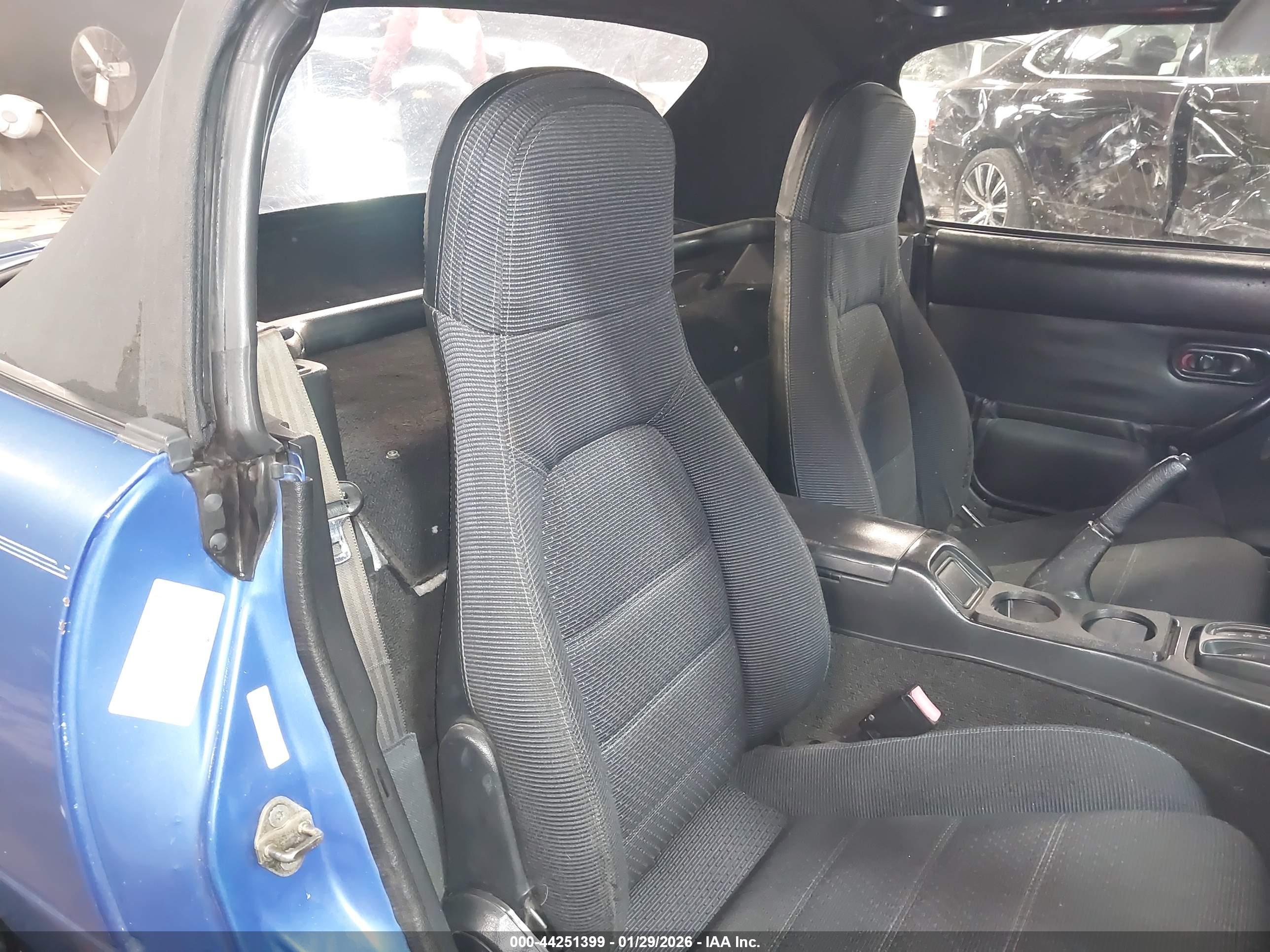 MAZDA MX-5 image 8