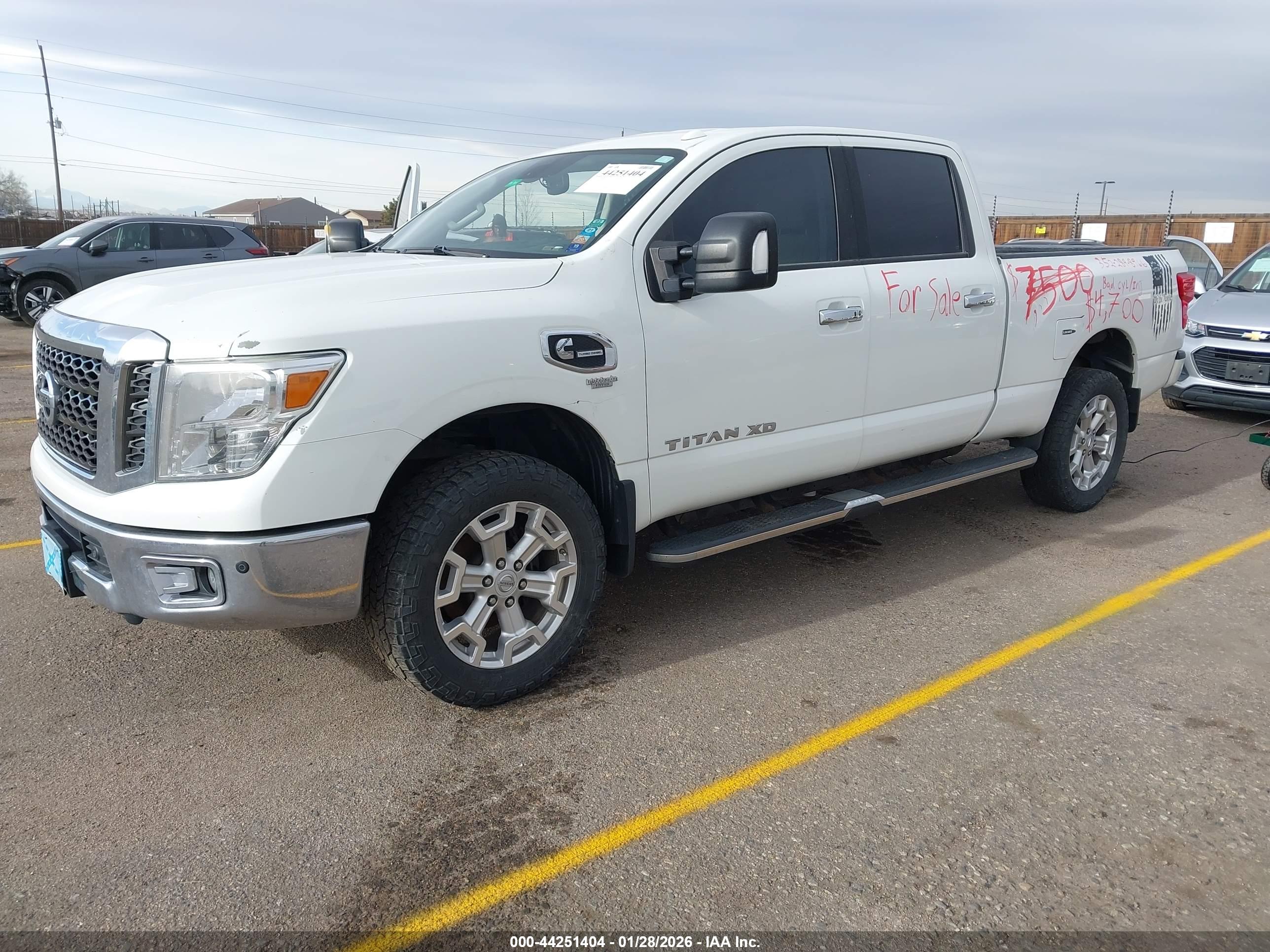 NISSAN TITAN image 2