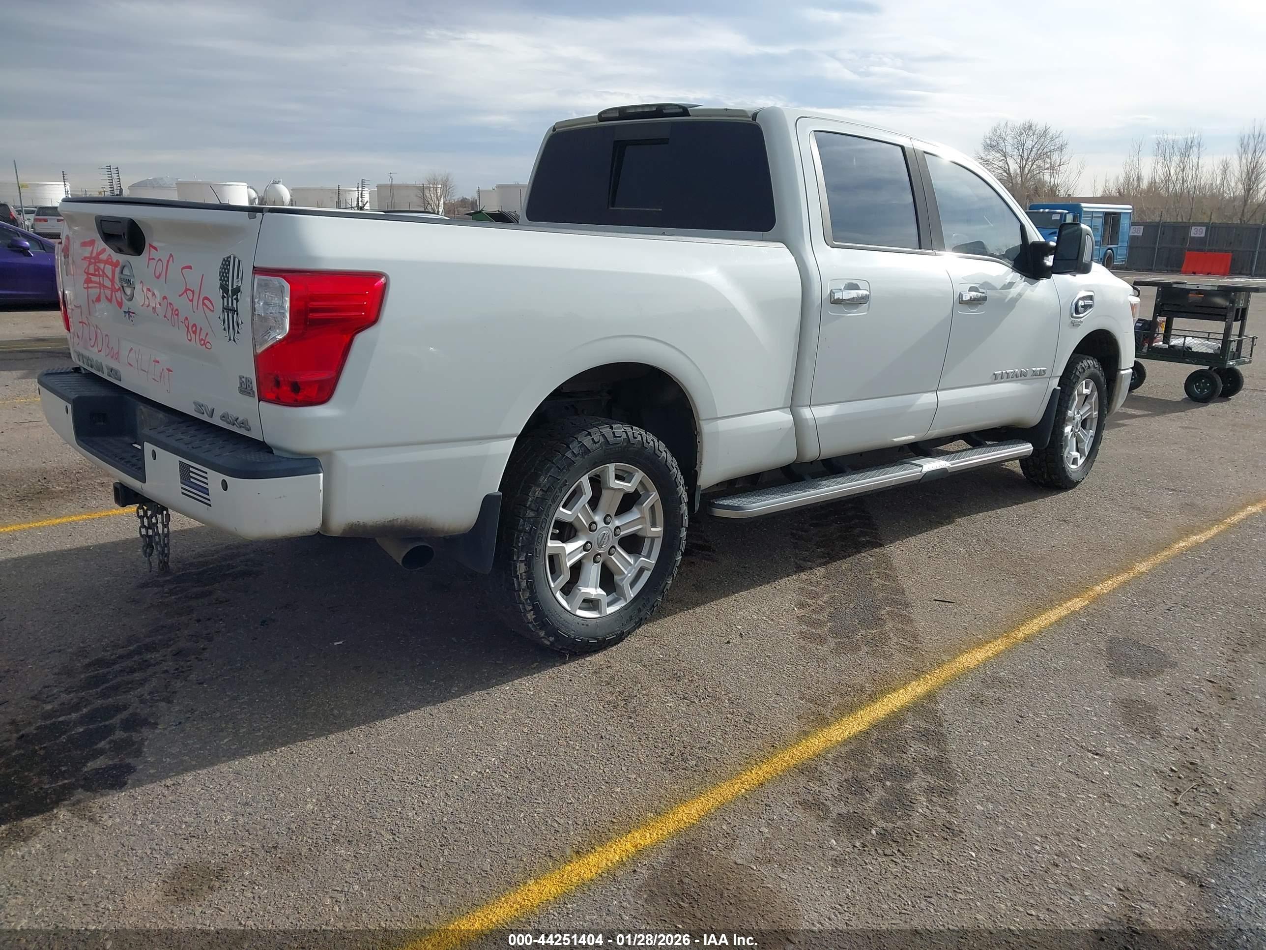 NISSAN TITAN image 4