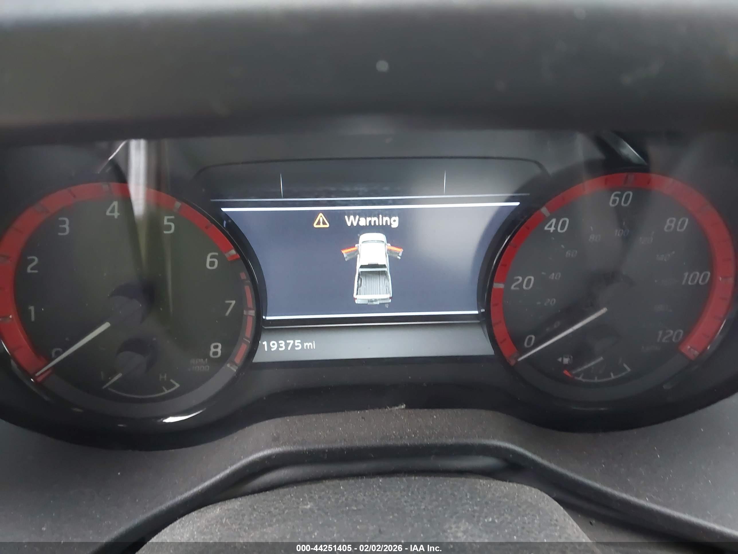 NISSAN TITAN image 7