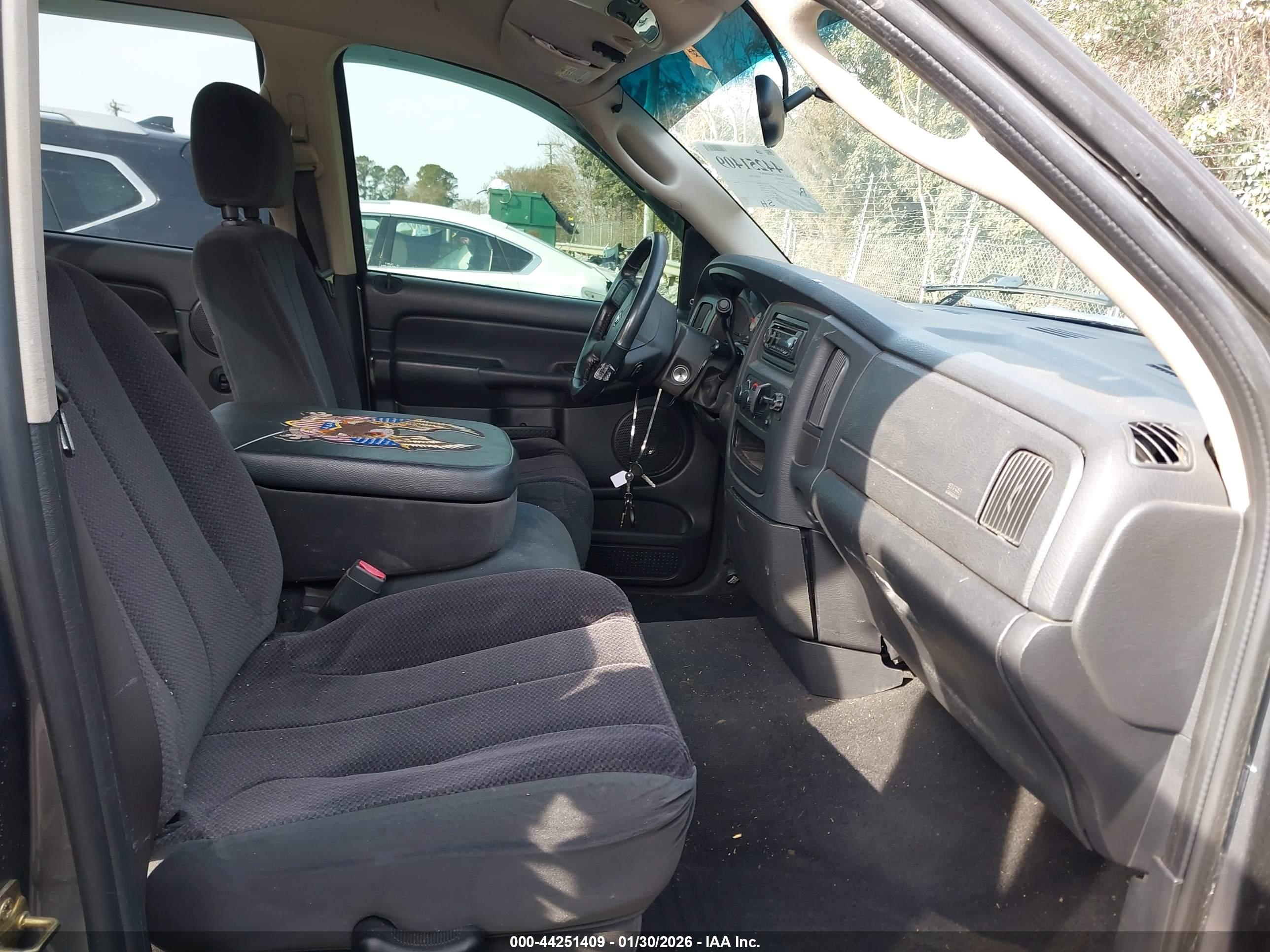 DODGE RAM image 5