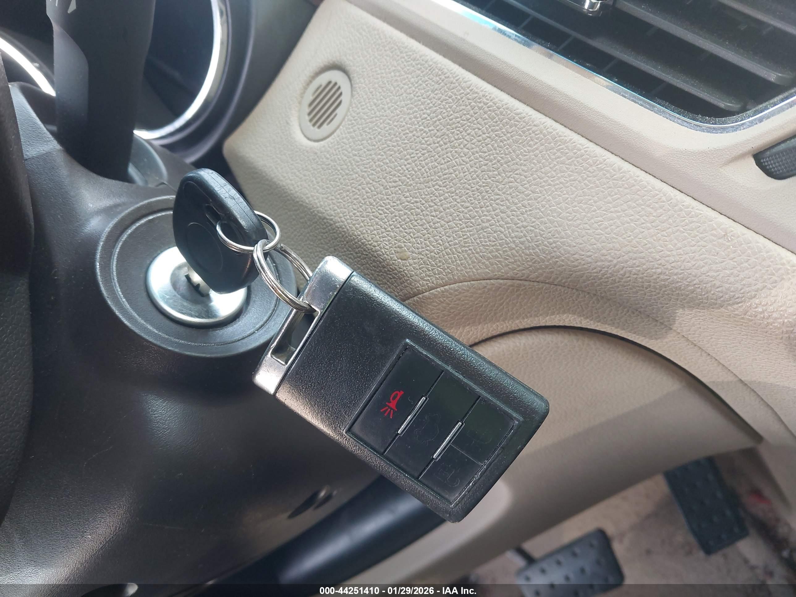 CADILLAC CTS image 11