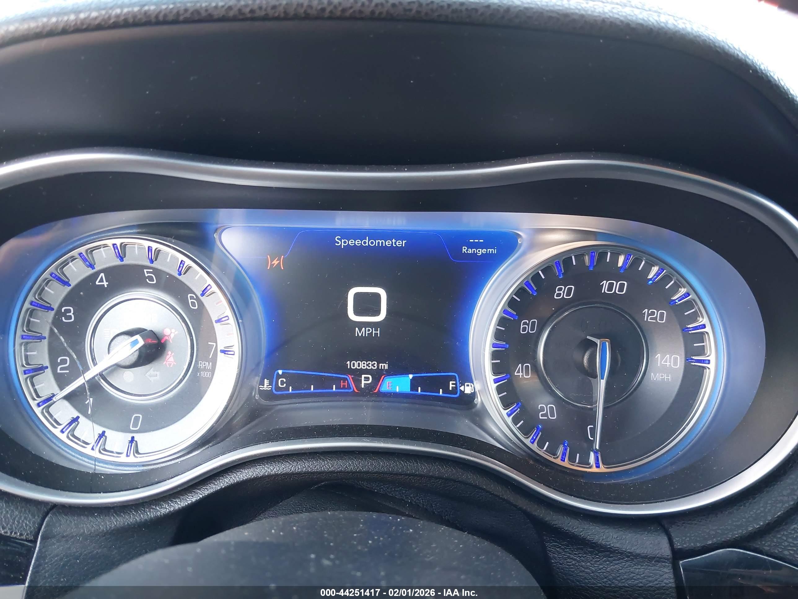CHRYSLER 300 image 7