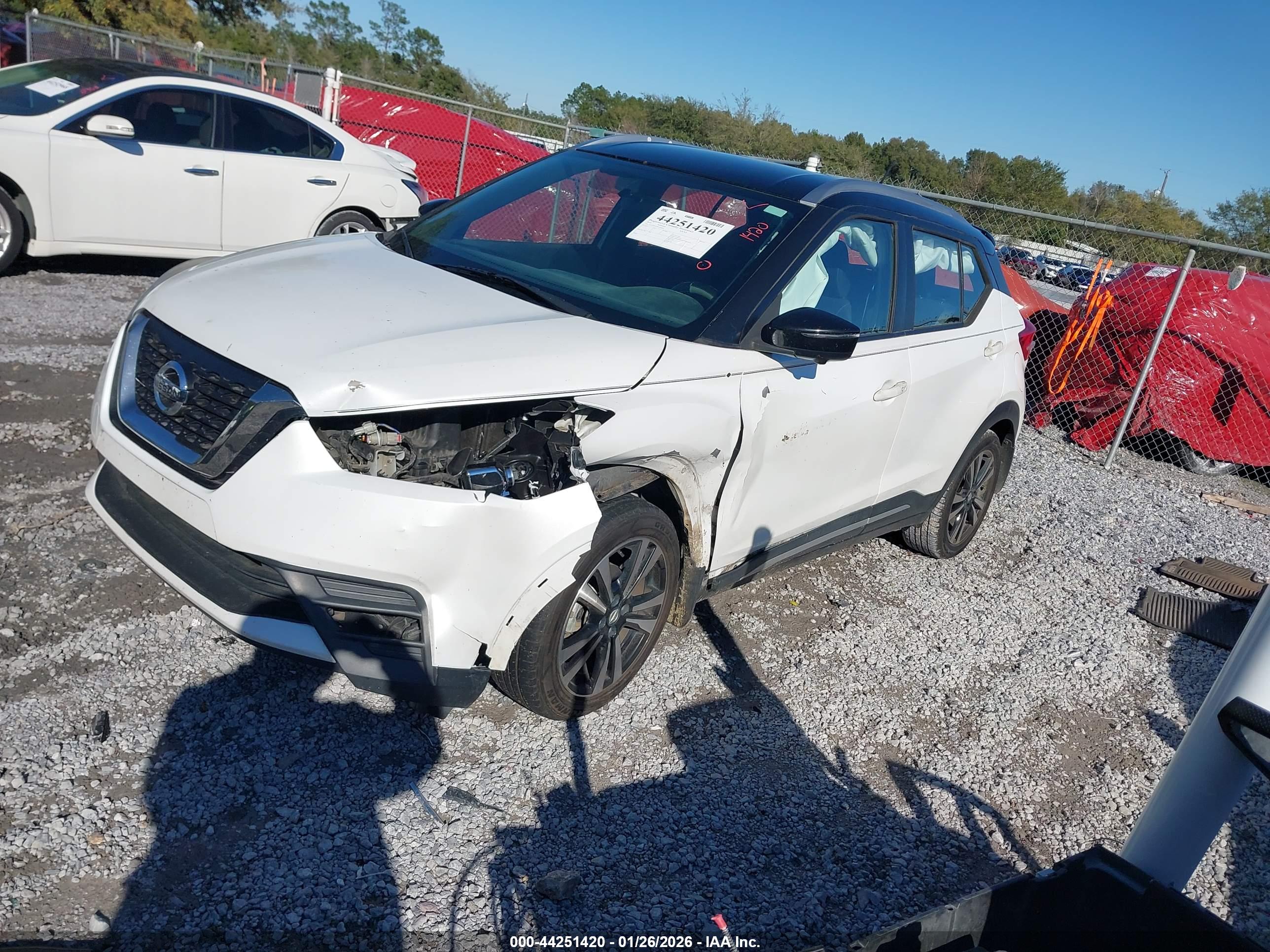 NISSAN KICKS image 2