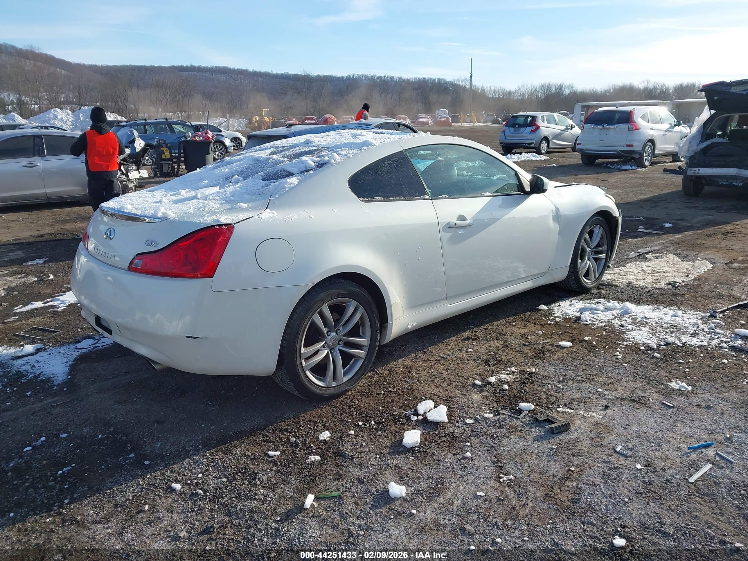 INFINITI G37X image 4