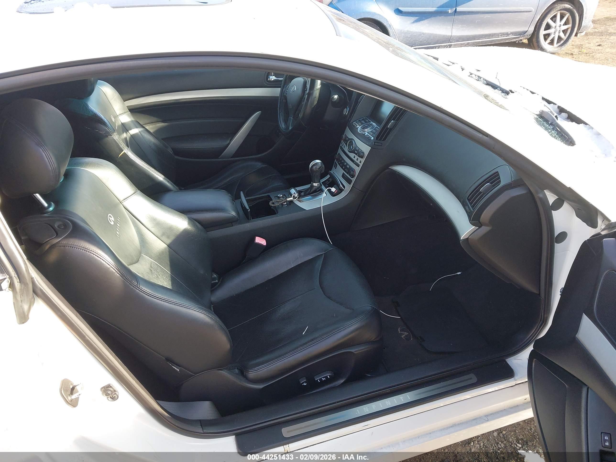 INFINITI G37X image 5