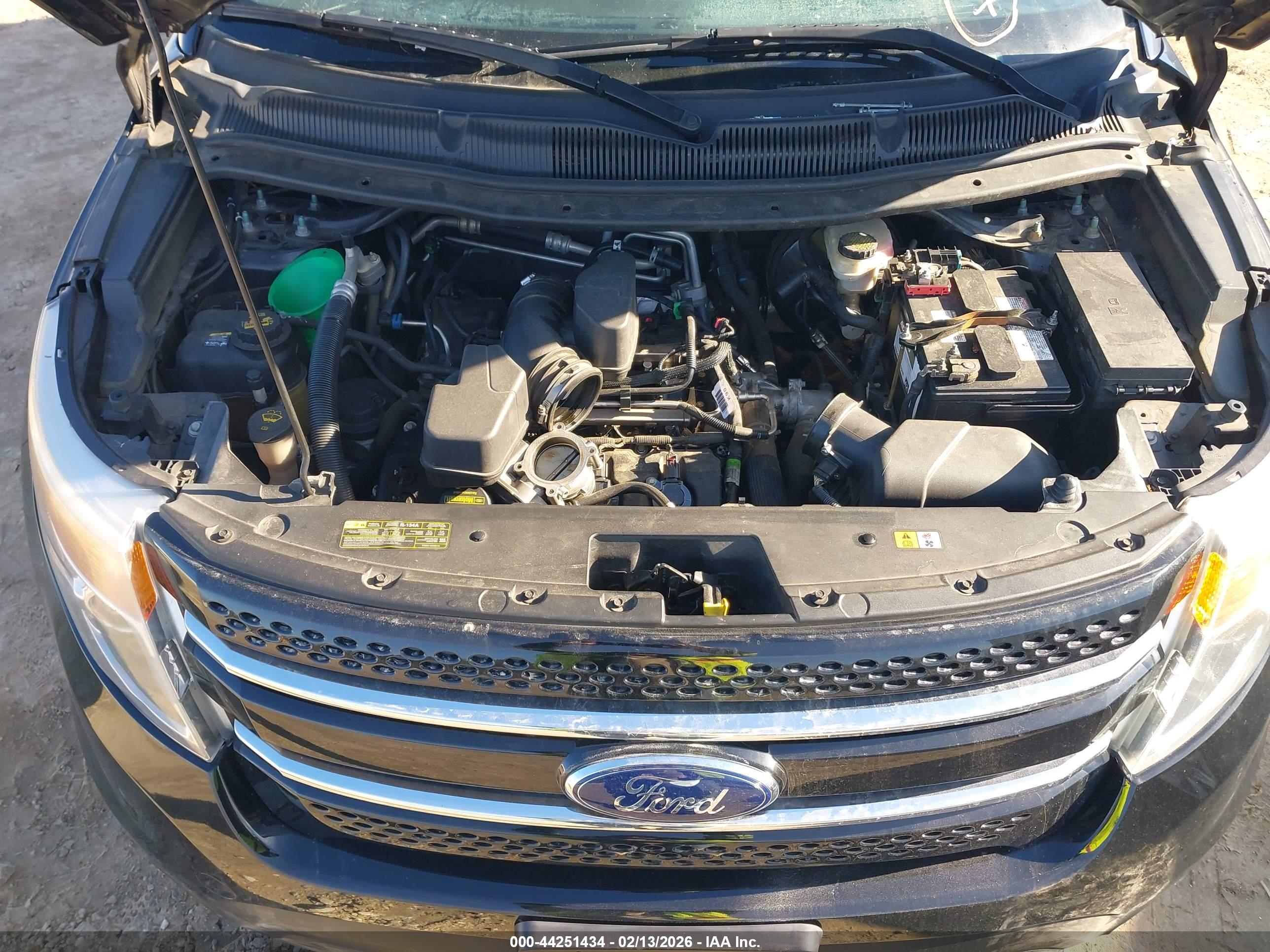 FORD EXPLORER image 10