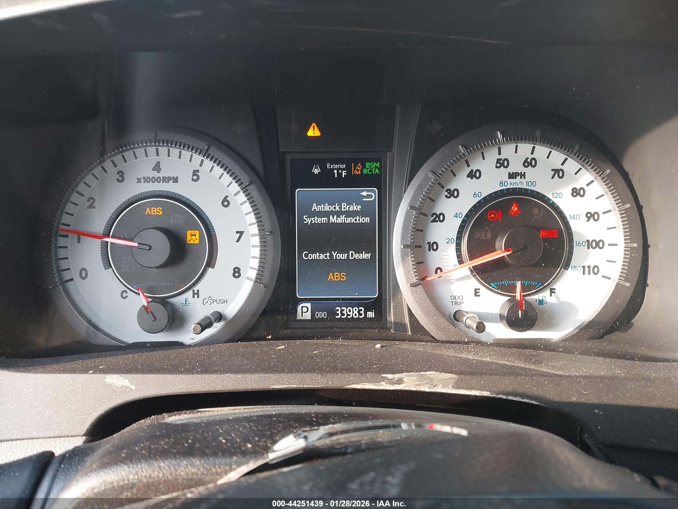 TOYOTA SIENNA image 7