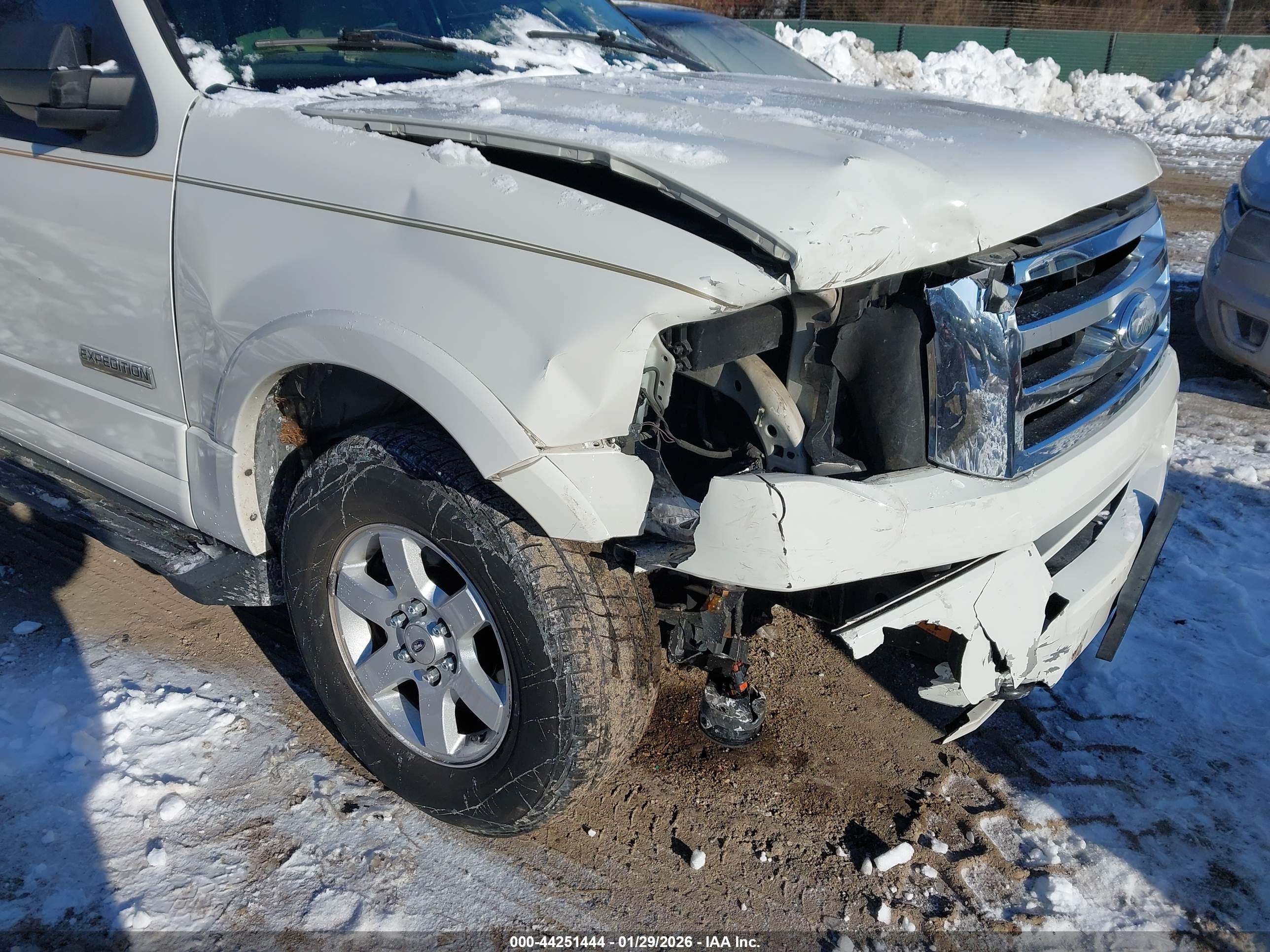 FORD EXPEDITION image 6